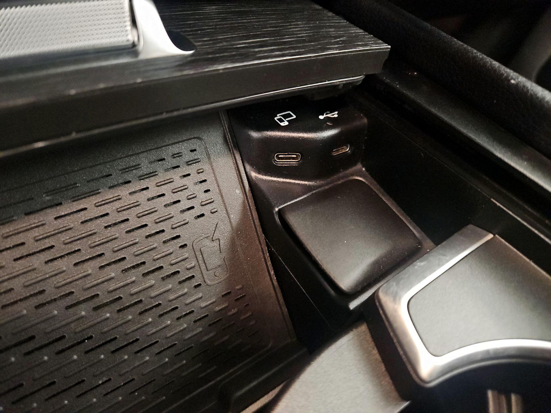 Thumbnail: 2020 Mercedes-Benz GLE - 19