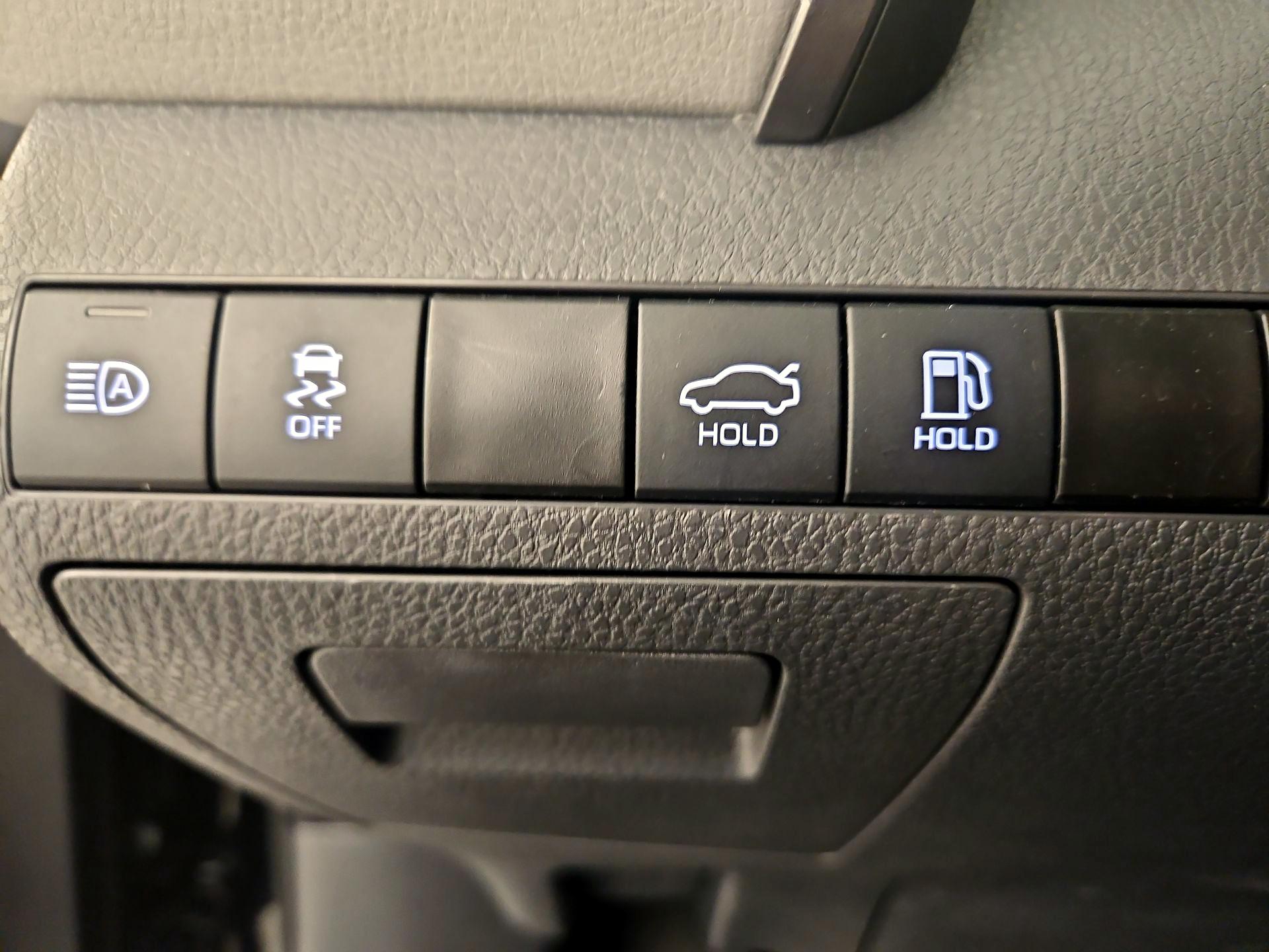 Thumbnail: 2023 Toyota Camry - 13