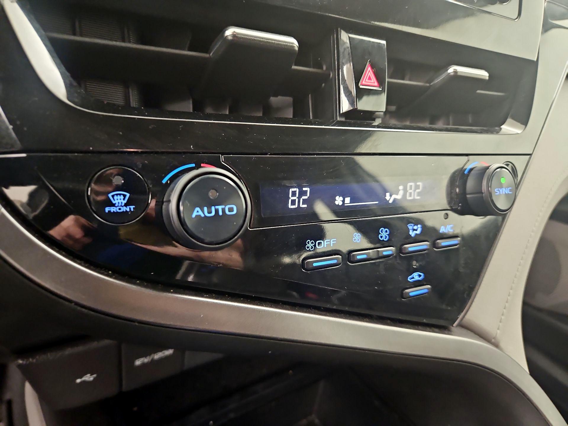 Thumbnail: 2023 Toyota Camry - 16