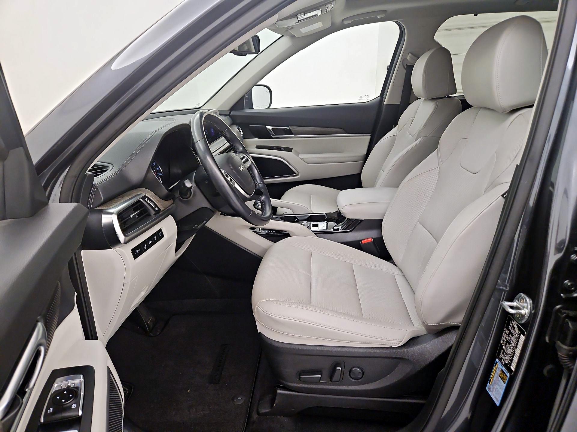 Thumbnail: 2022 Kia Telluride - 11