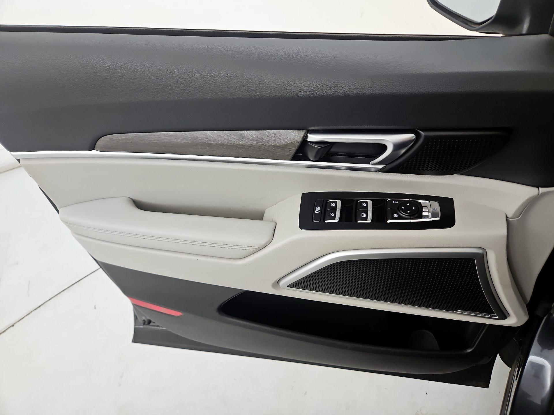 Thumbnail: 2022 Kia Telluride - 12