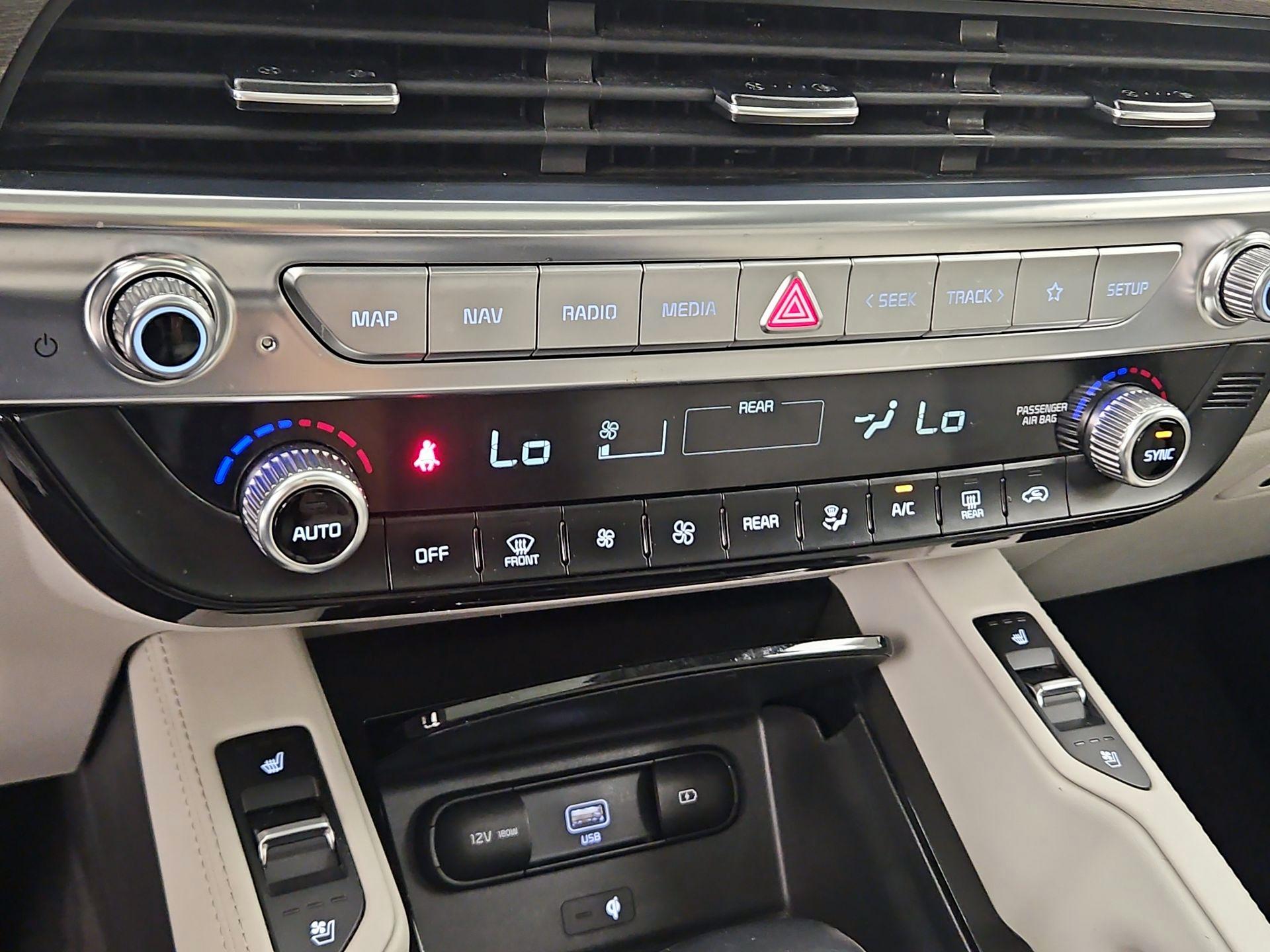 Thumbnail: 2022 Kia Telluride - 17