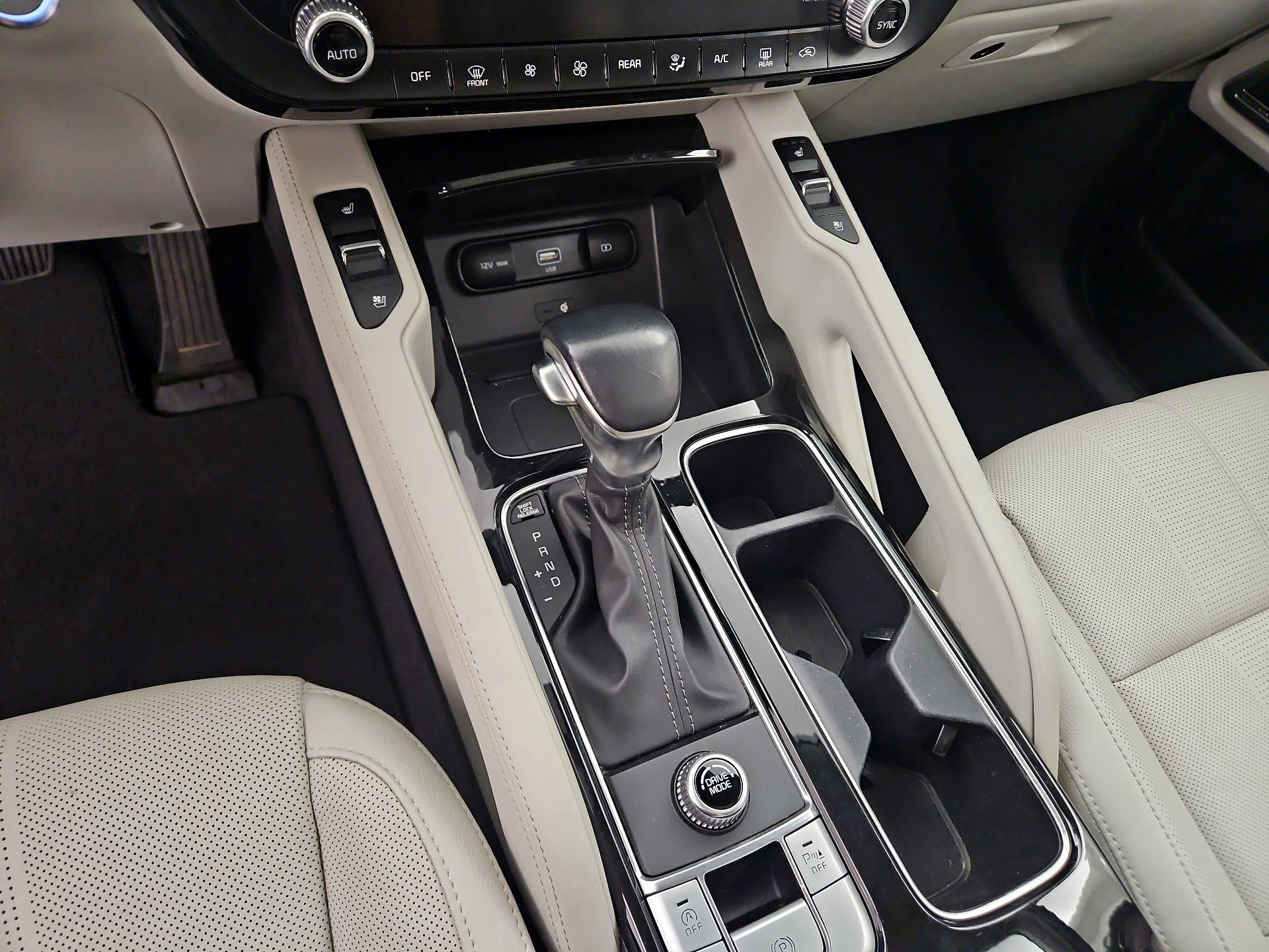 Thumbnail: 2022 Kia Telluride - 18