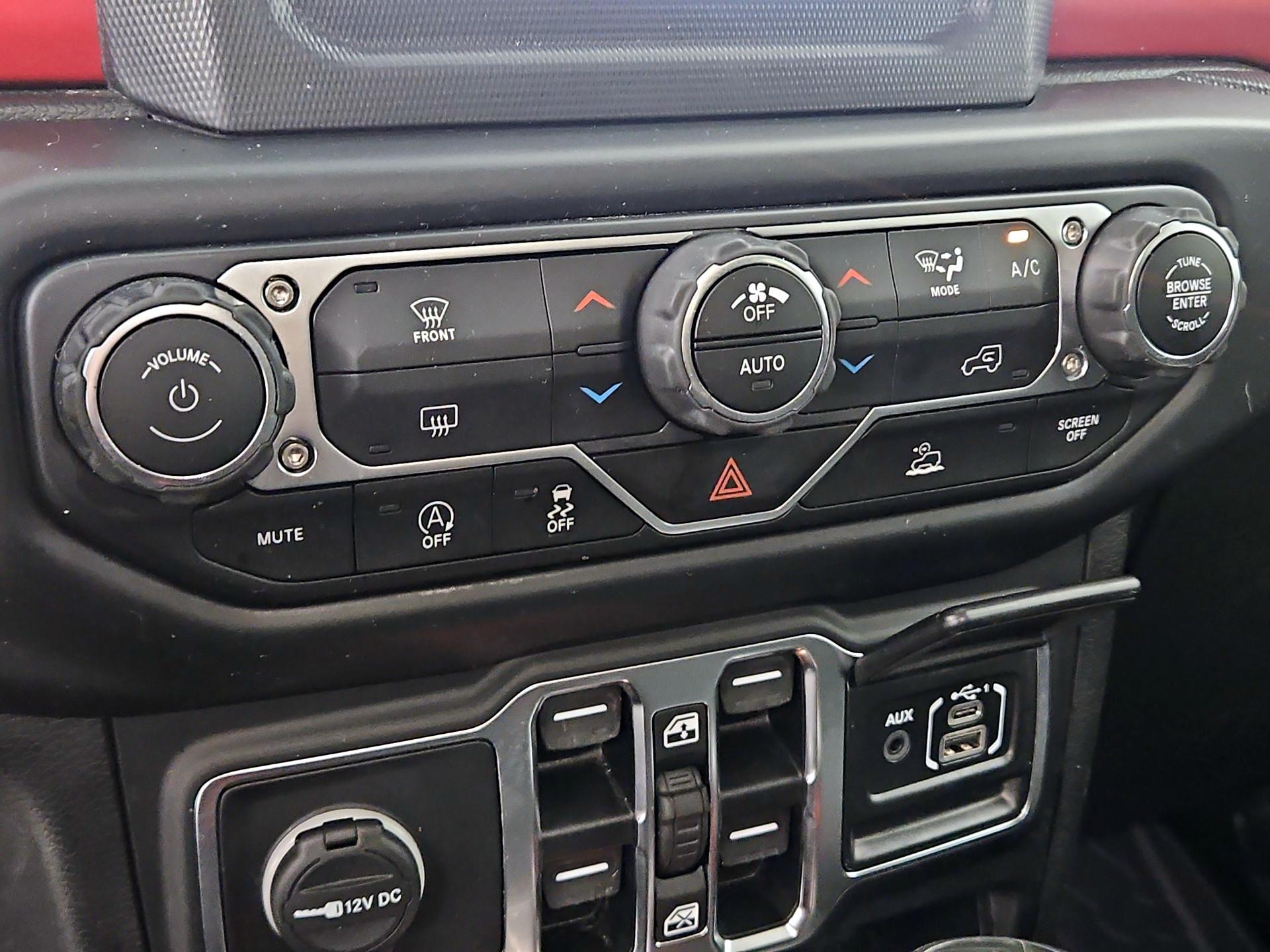 Thumbnail: 2020 Jeep Gladiator - 16