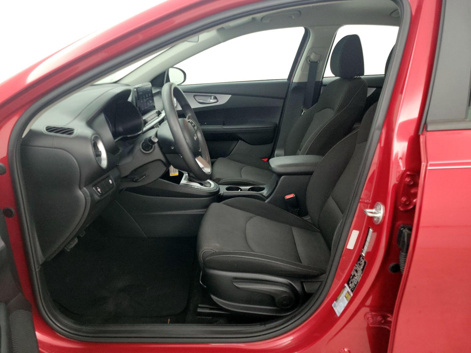 Thumbnail: 2023 Kia Forte - 11