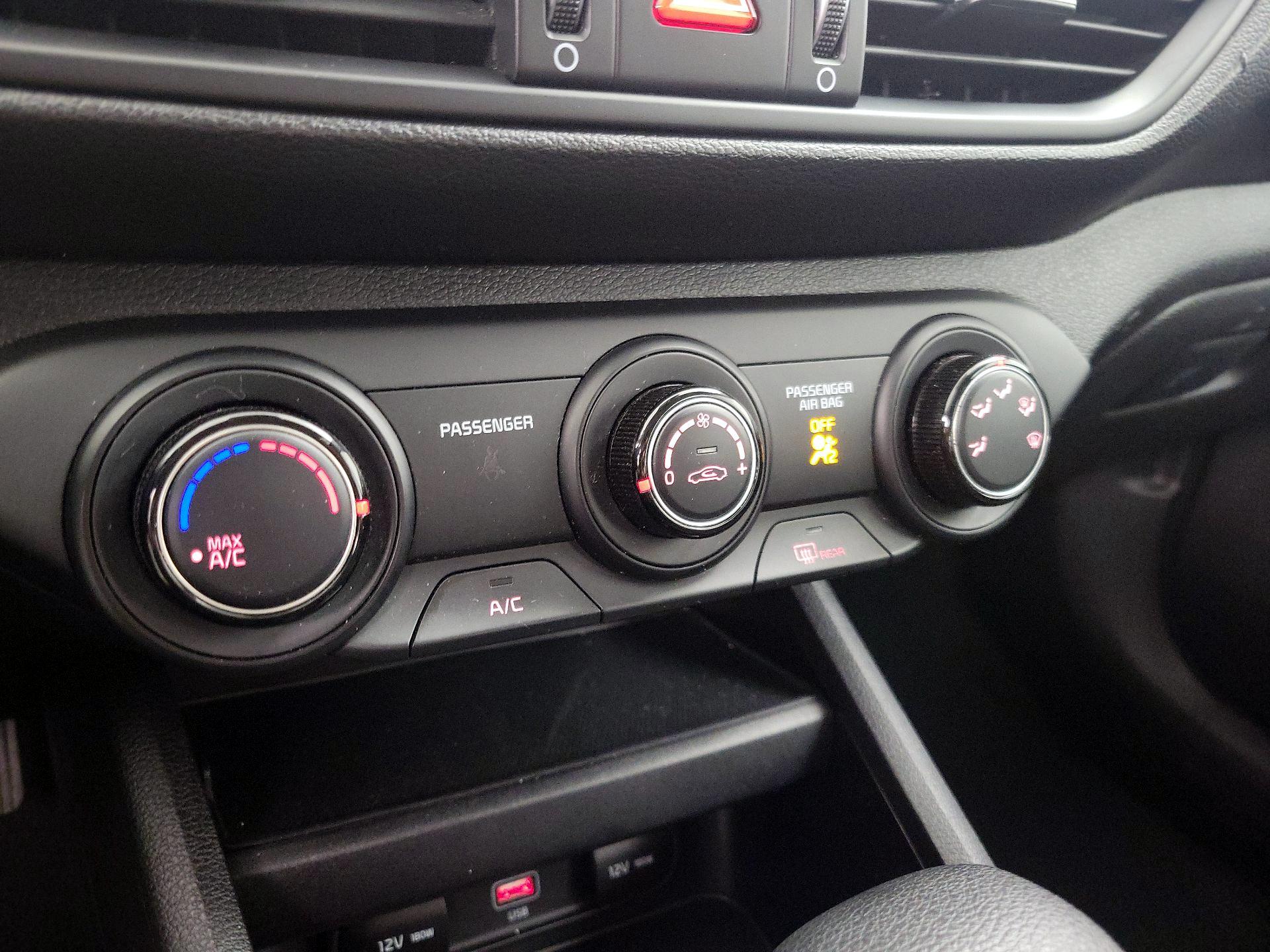 Thumbnail: 2023 Kia Forte - 16