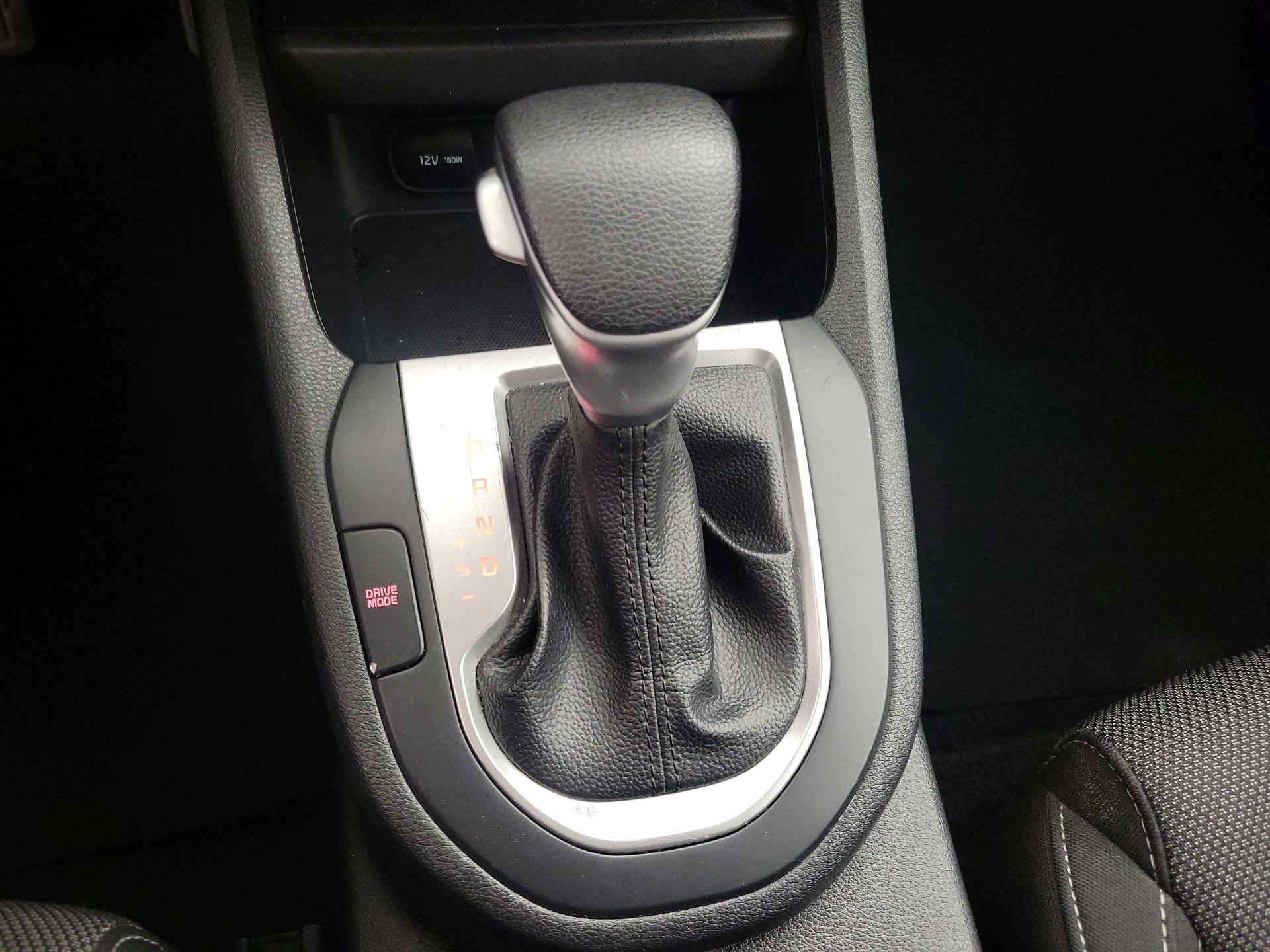 Thumbnail: 2023 Kia Forte - 17