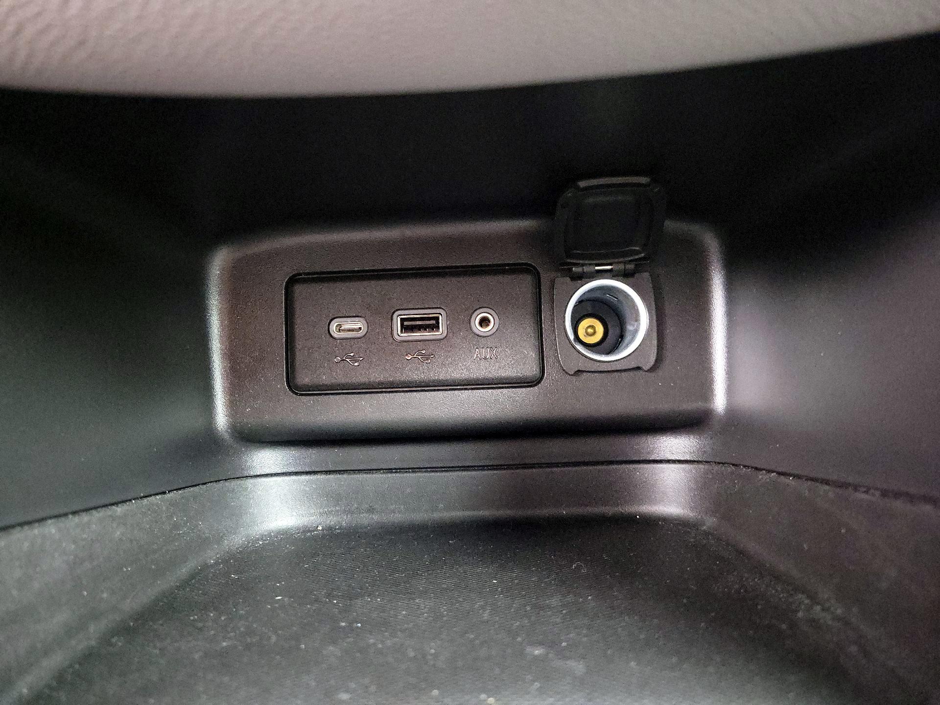 Thumbnail: 2023 Chevrolet Equinox - 18