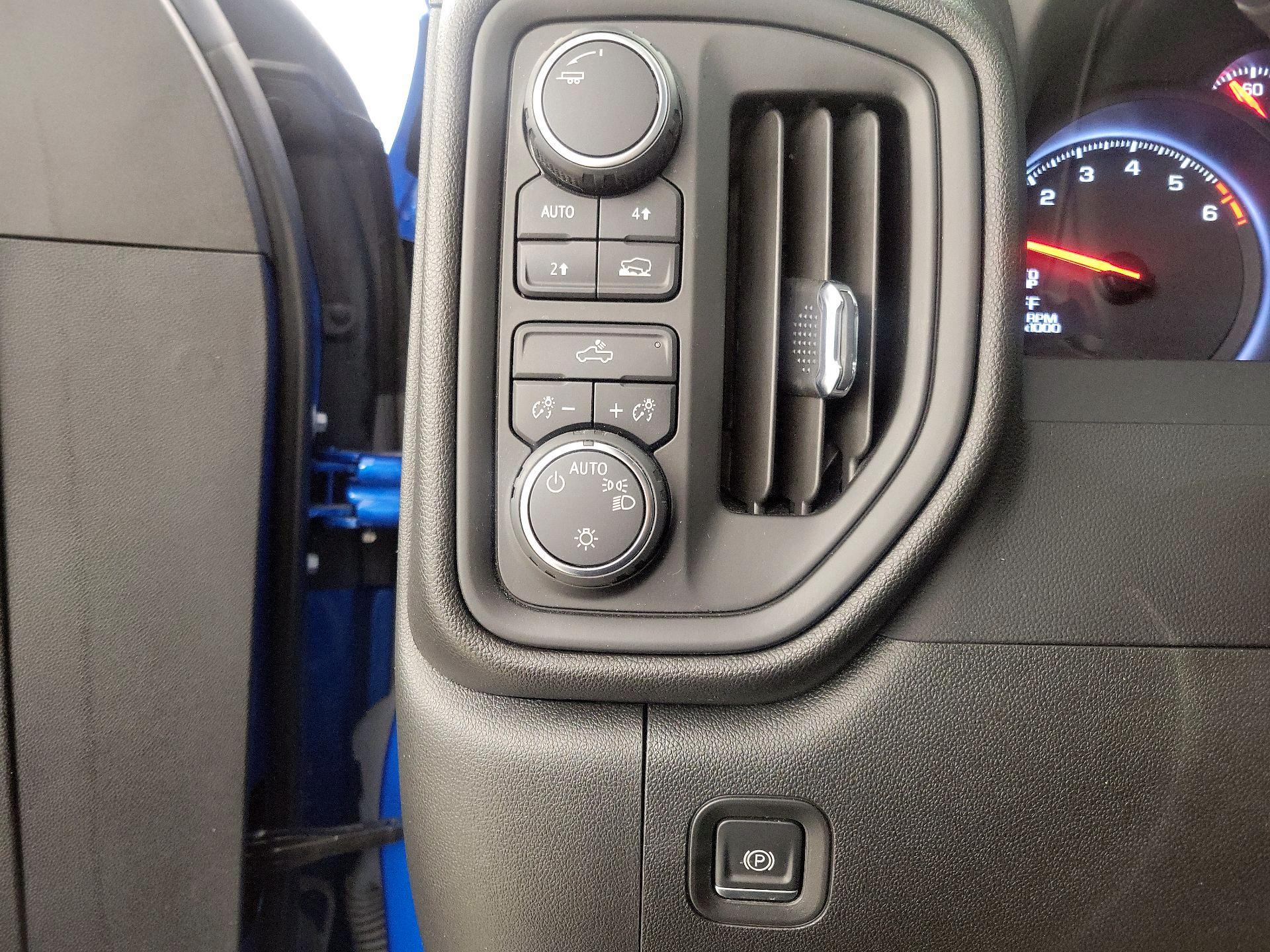 Thumbnail: 2022 Chevrolet Silverado 1500 - 13