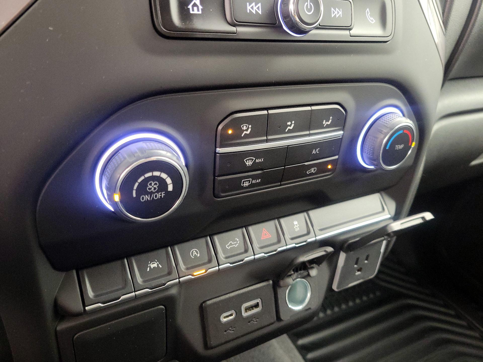 Thumbnail: 2022 Chevrolet Silverado 1500 - 16