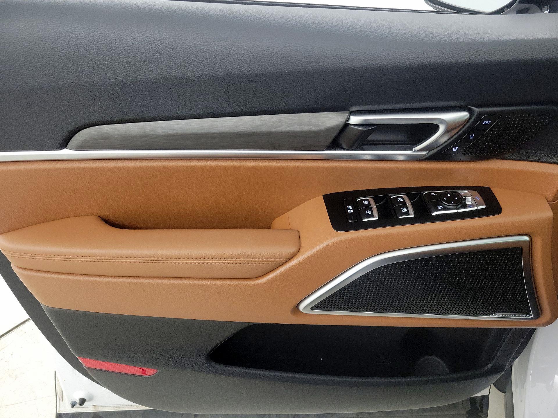 Thumbnail: 2023 Kia Telluride - 12