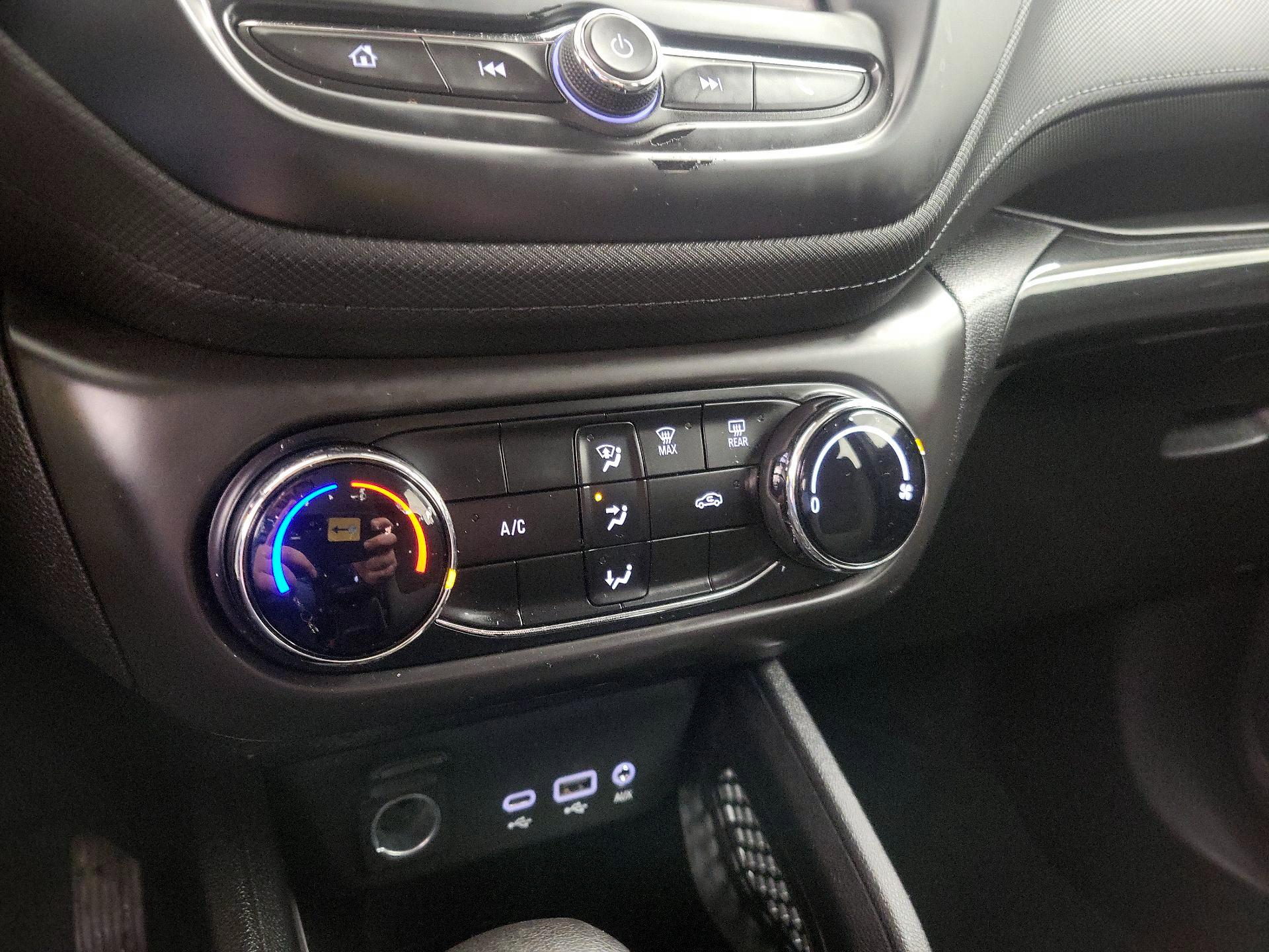 Thumbnail: 2021 Chevrolet TrailBlazer - 16