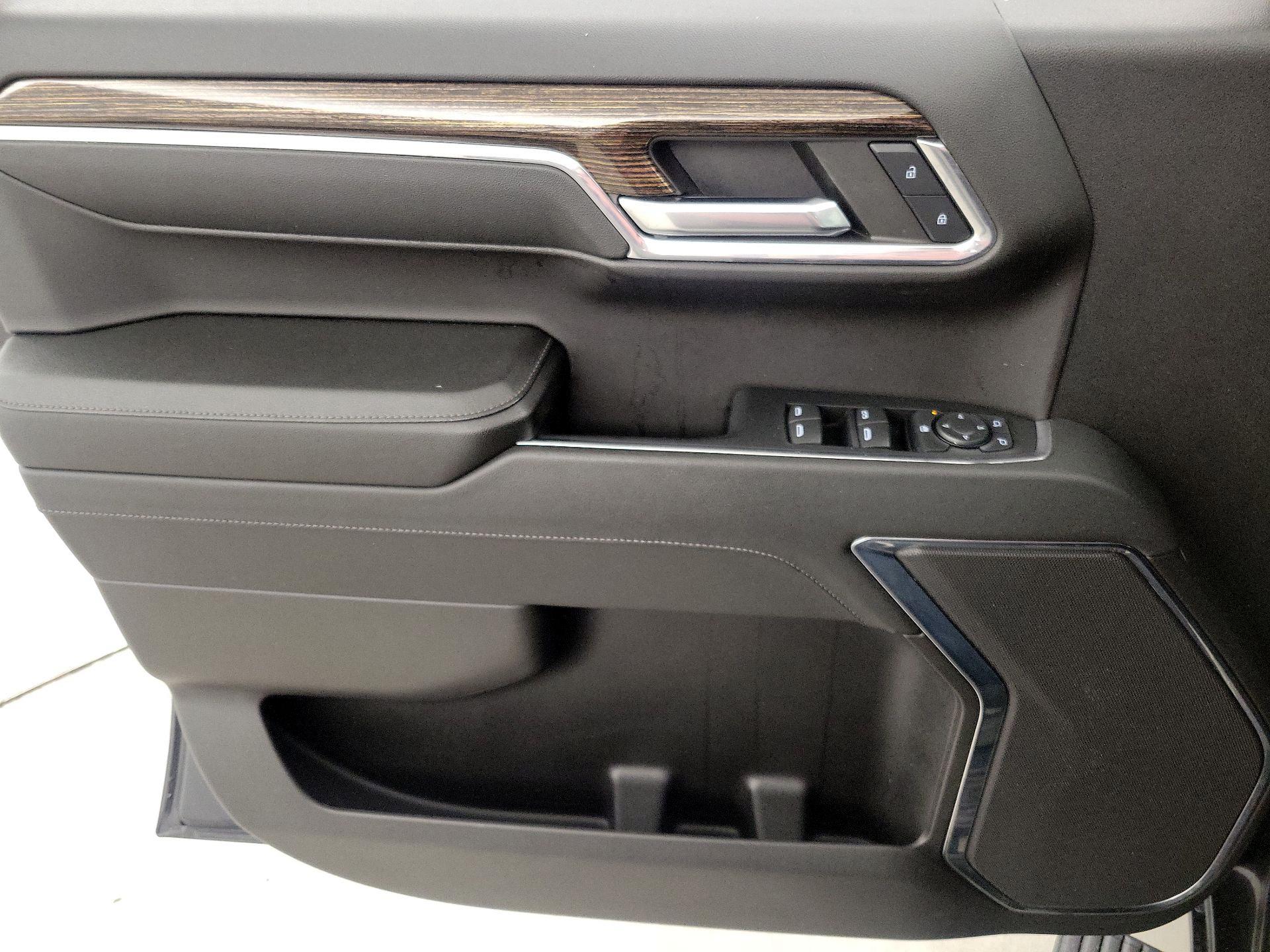 Thumbnail: 2024 GMC Sierra 1500 - 12