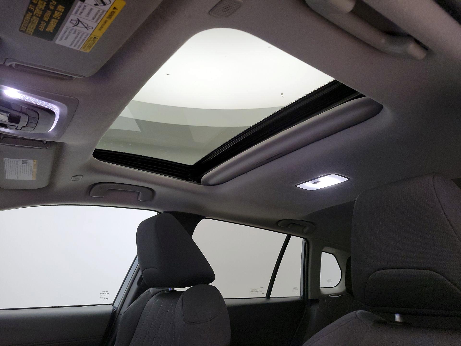 Thumbnail: 2023 Toyota Corolla Cross - 19