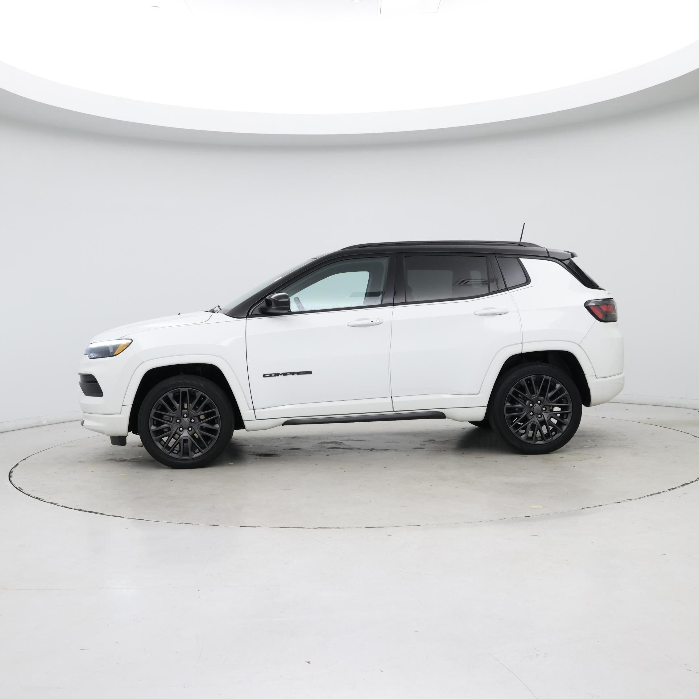 Thumbnail: 2022 Jeep Compass - 3