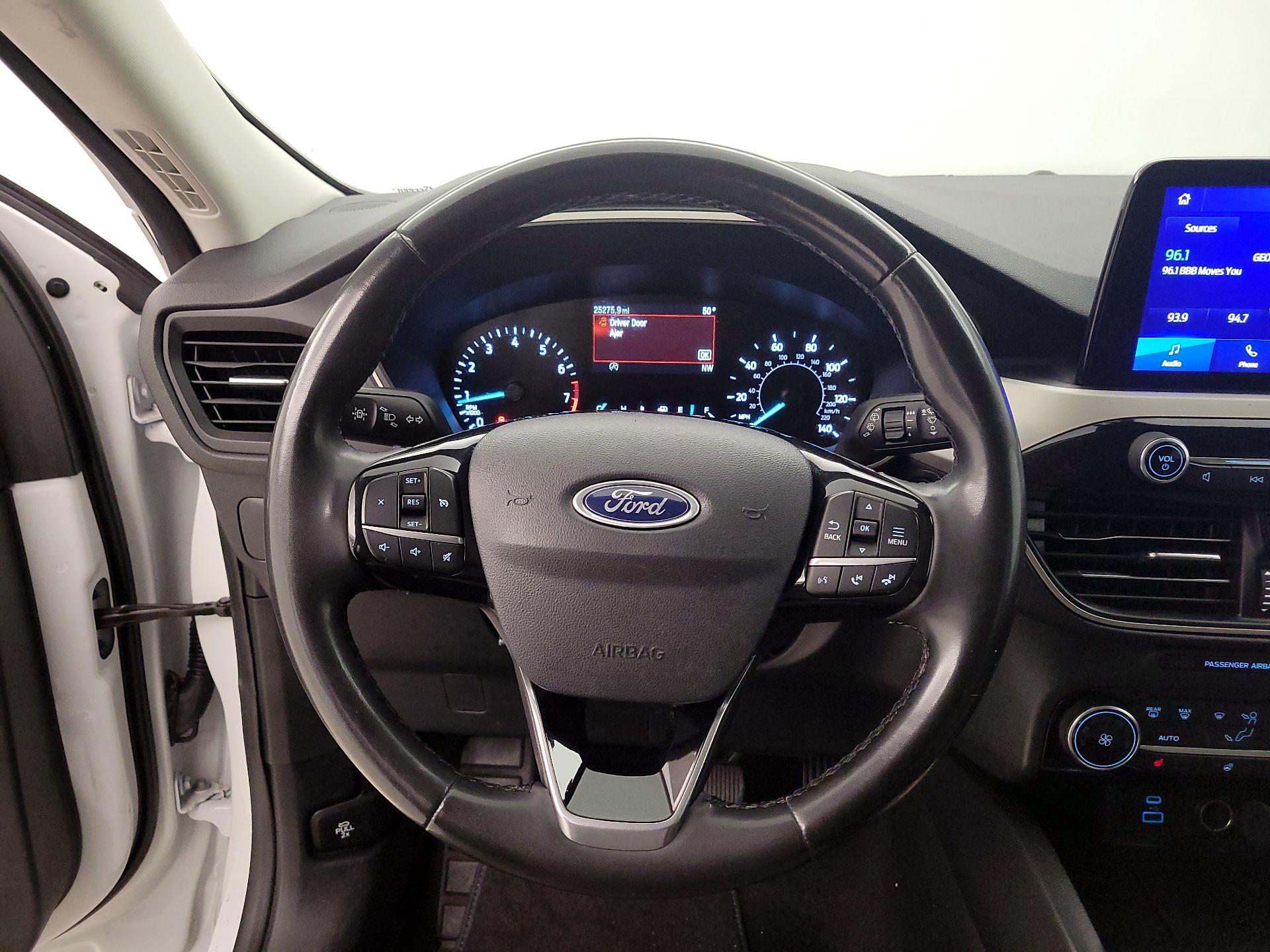 Thumbnail: 2021 Ford Escape - 10