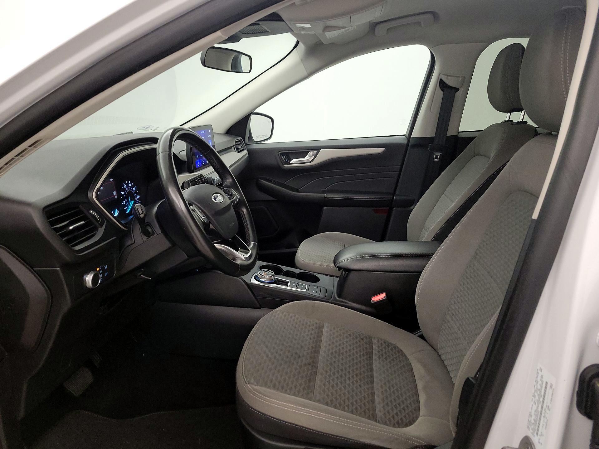 Thumbnail: 2021 Ford Escape - 11