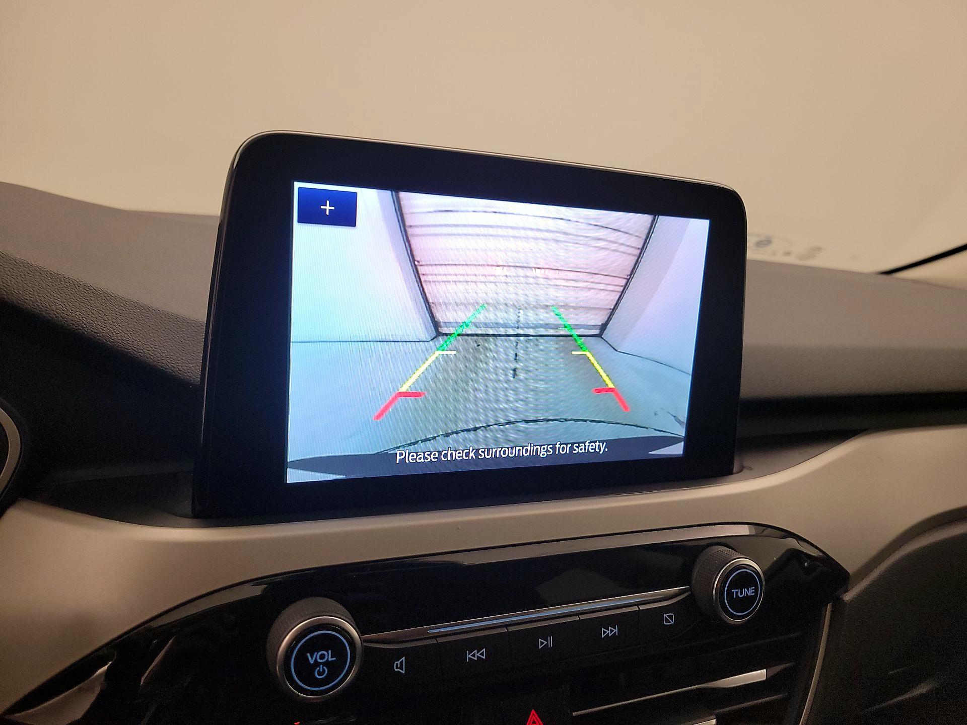 Thumbnail: 2021 Ford Escape - 14