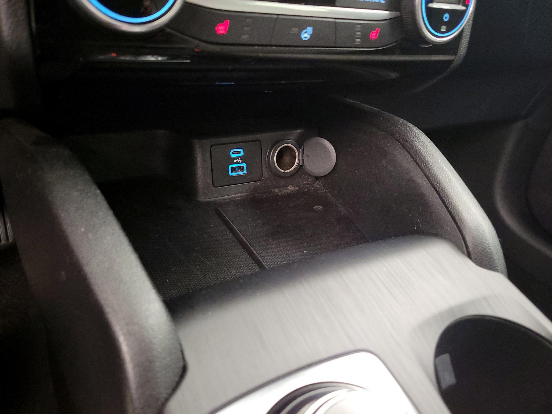 Thumbnail: 2021 Ford Escape - 18