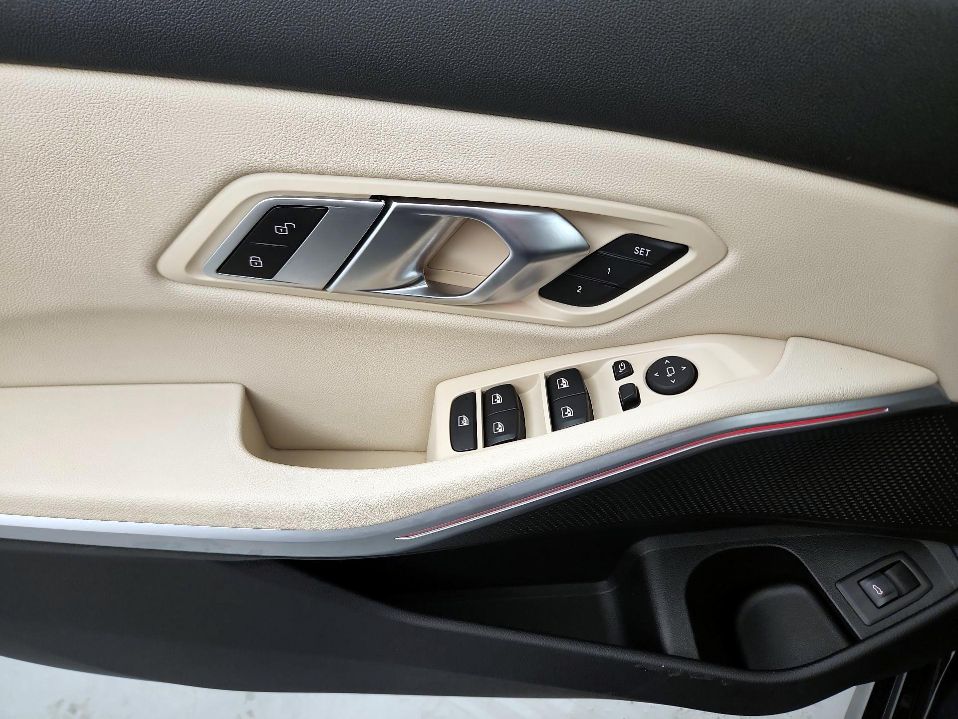 Thumbnail: 2020 BMW 3 Series - 10