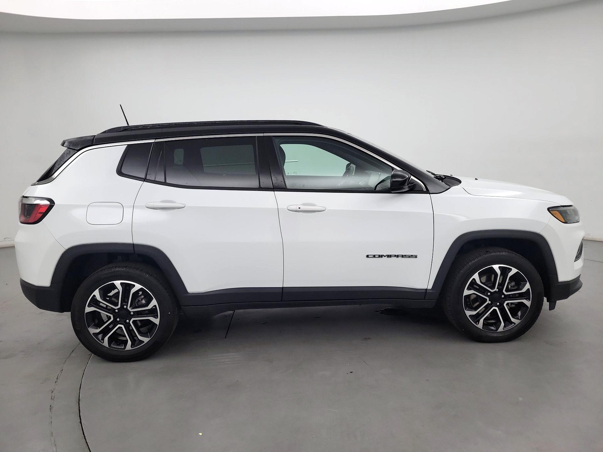 Thumbnail: 2023 Jeep Compass - 4