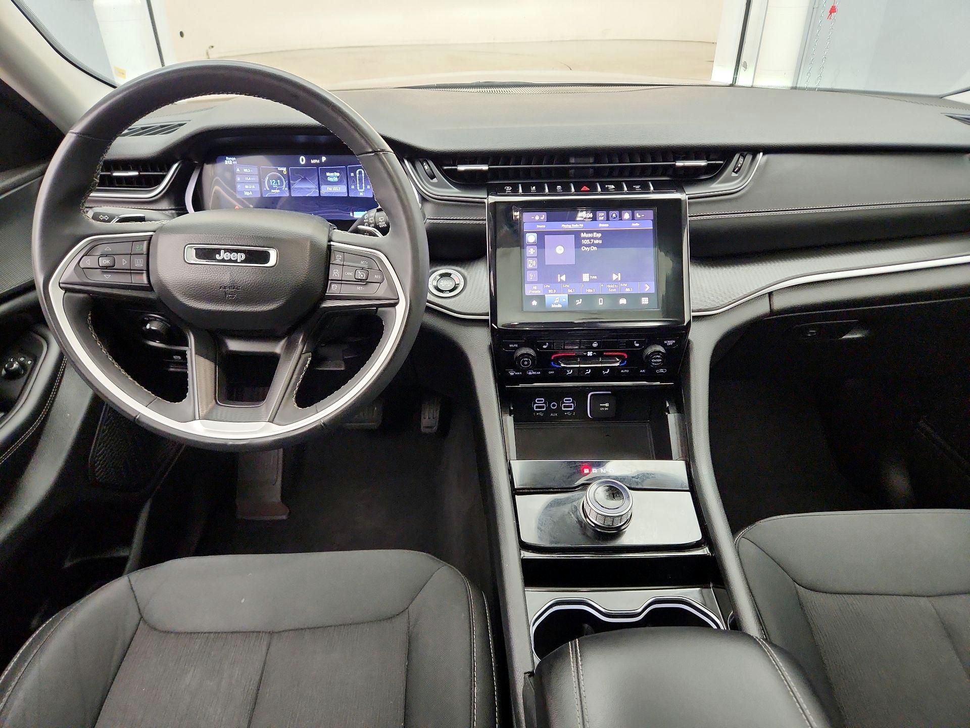 Thumbnail: 2023 Jeep Grand Cherokee L - 9