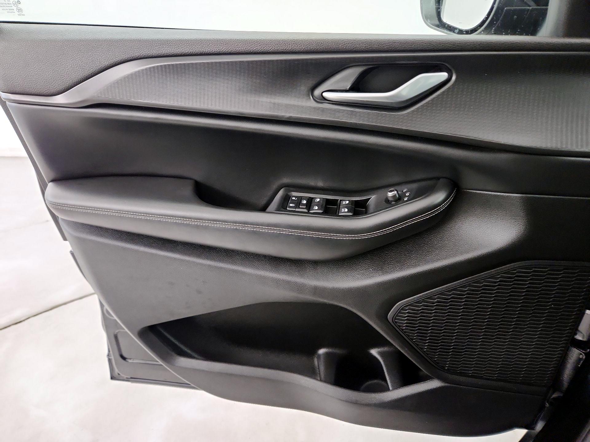 Thumbnail: 2023 Jeep Grand Cherokee L - 12