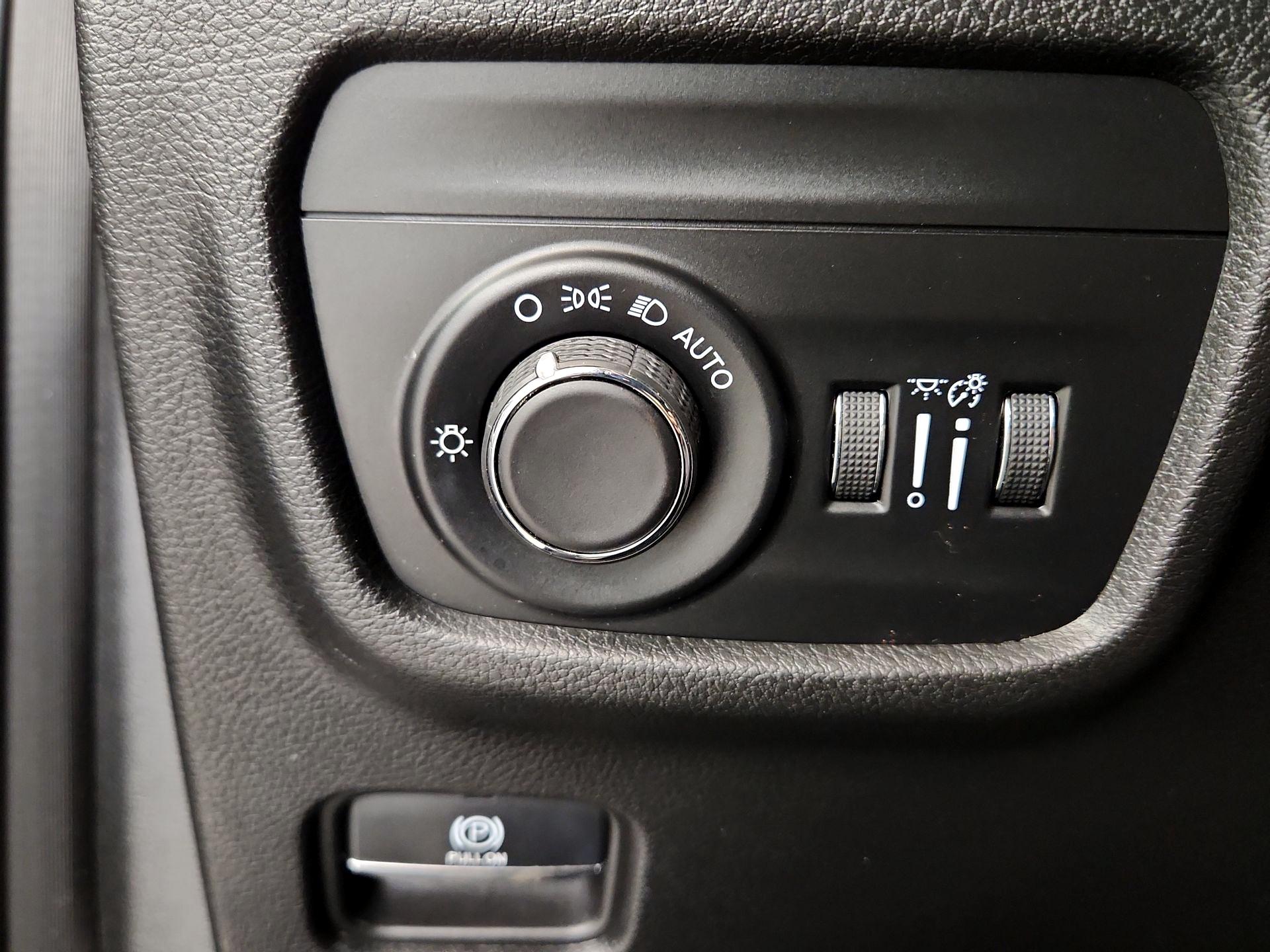 Thumbnail: 2023 Jeep Grand Cherokee L - 13