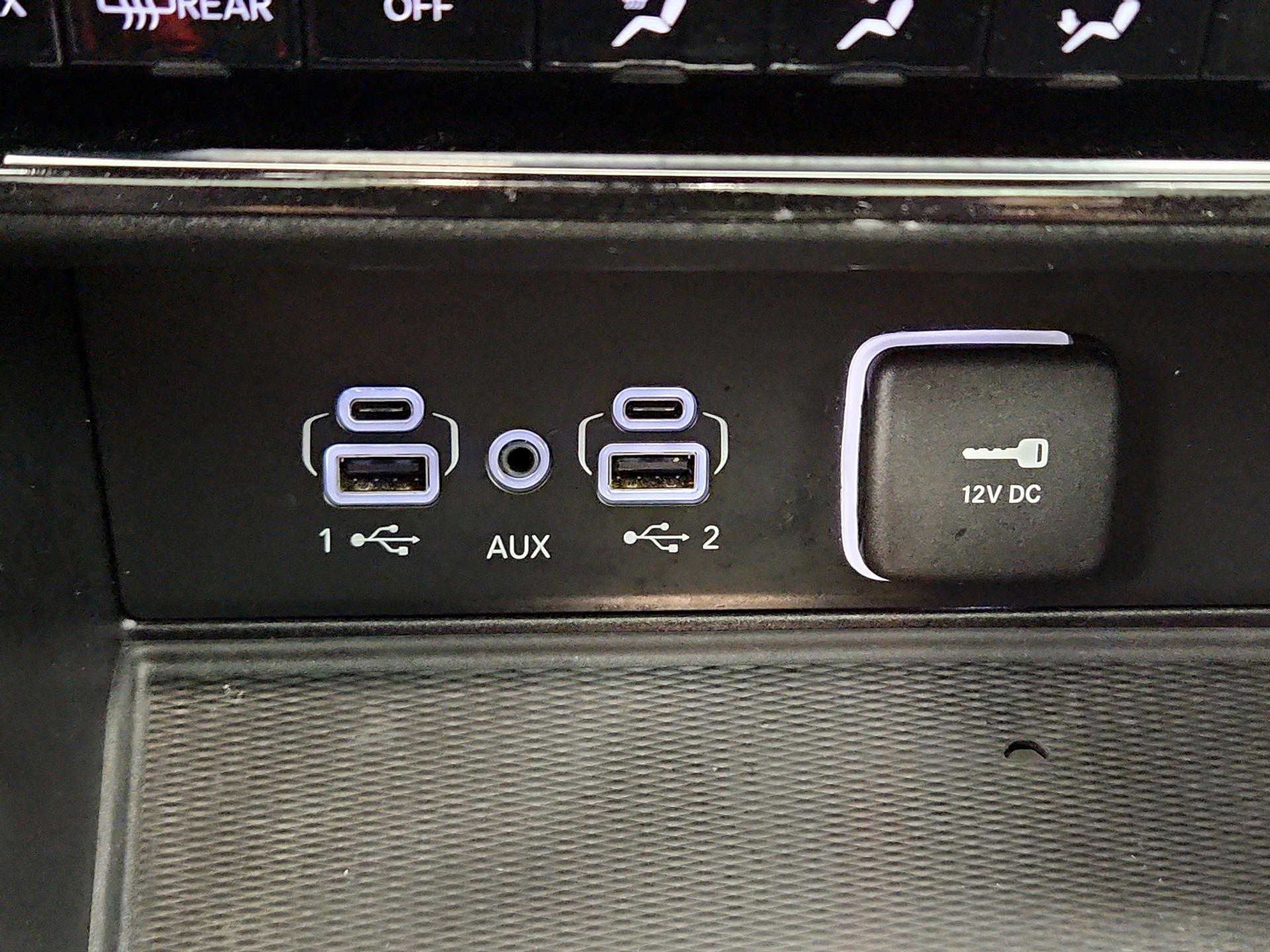 Thumbnail: 2023 Jeep Grand Cherokee L - 18