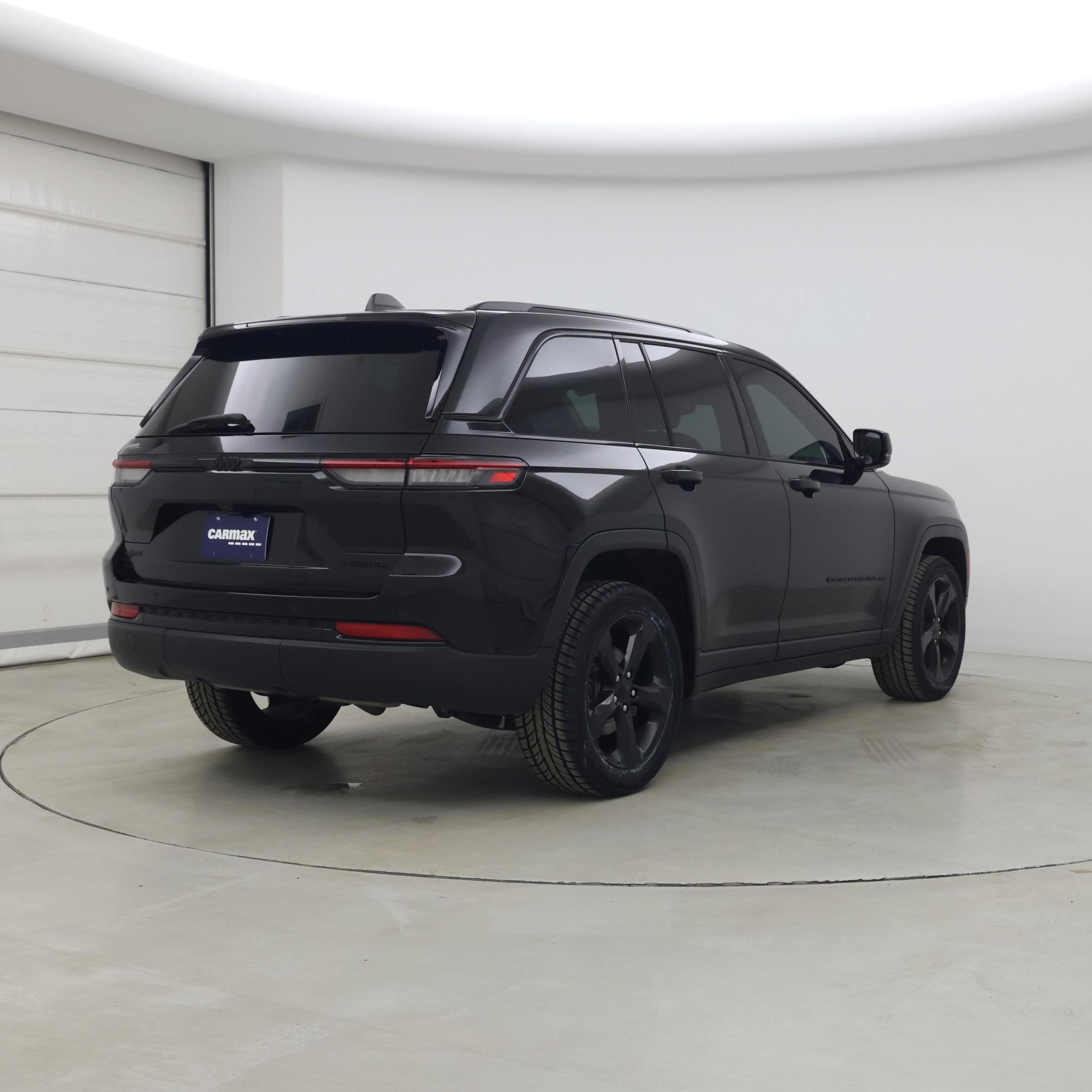 Thumbnail: 2023 Jeep Grand Cherokee - 8