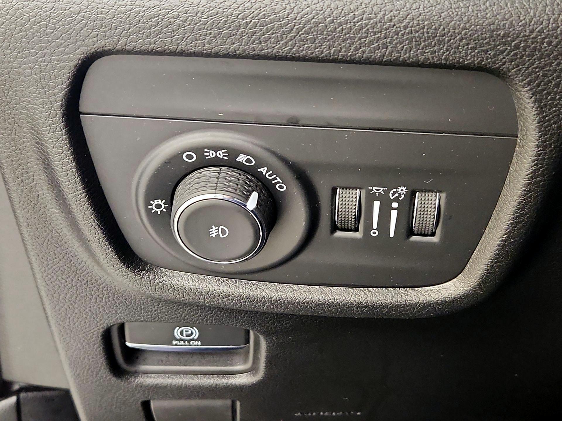 Thumbnail: 2023 Jeep Grand Cherokee - 13