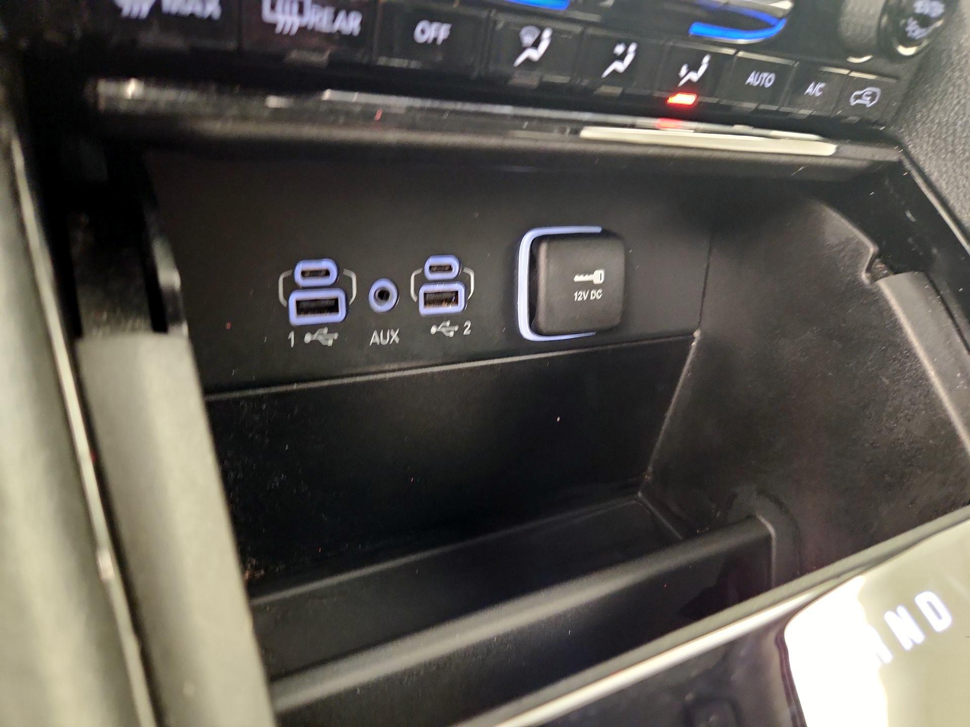 Thumbnail: 2023 Jeep Grand Cherokee - 19