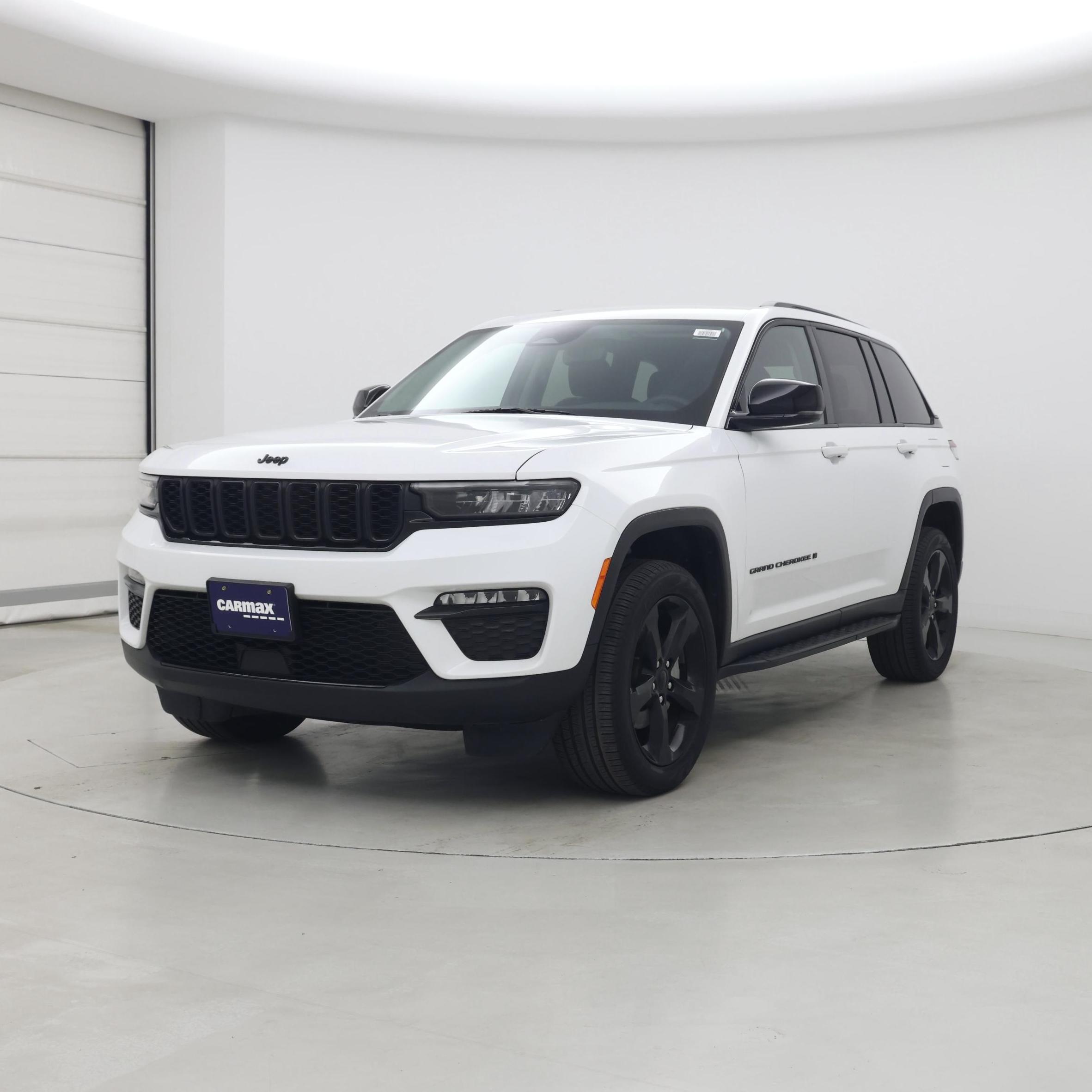 Thumbnail: 2023 Jeep Grand Cherokee - 4