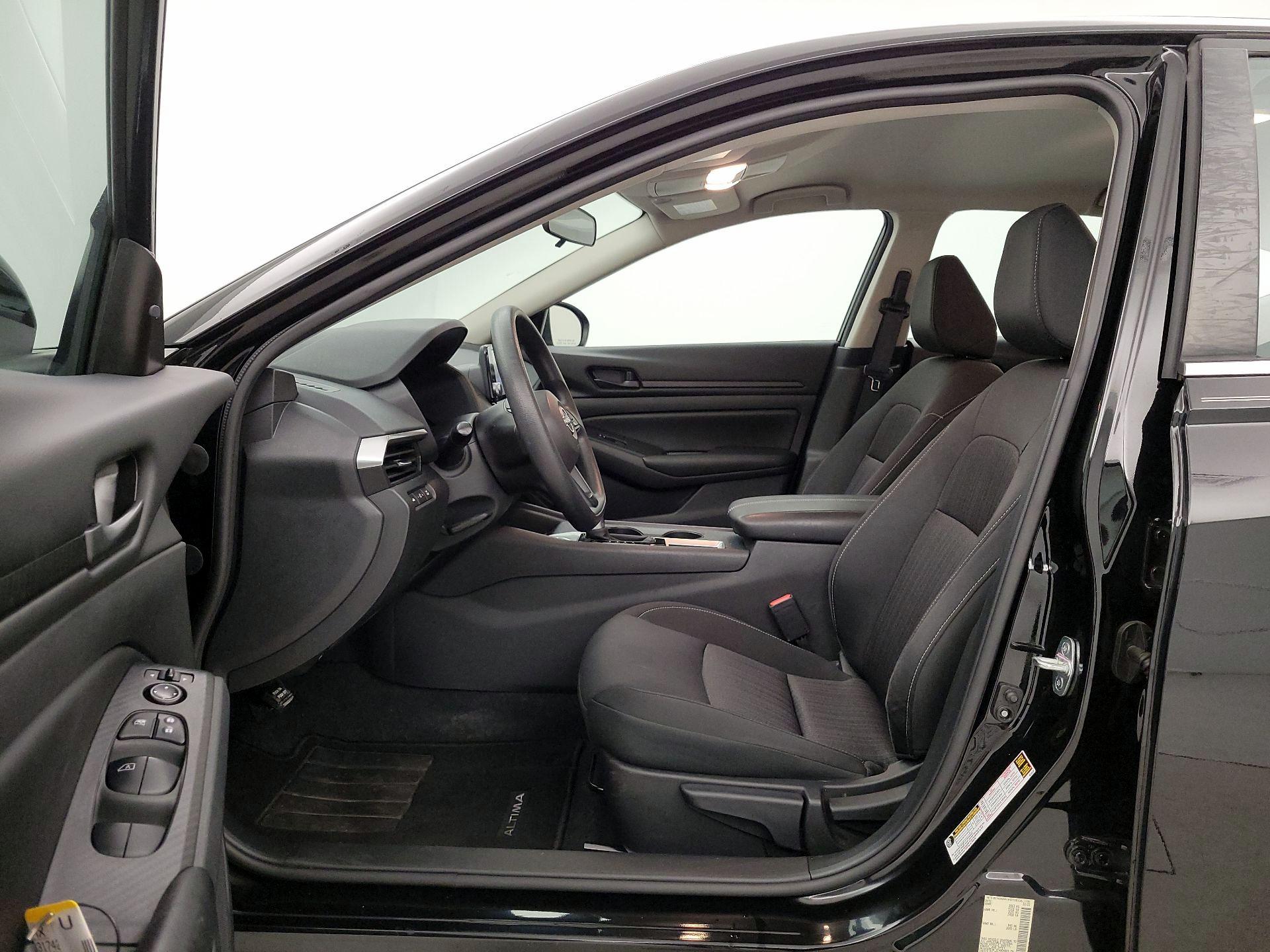 Thumbnail: 2023 Nissan Altima - 11