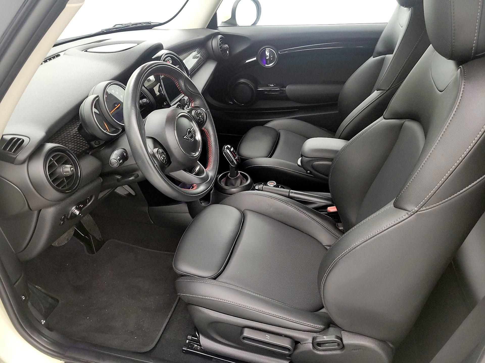 Thumbnail: 2021 MINI Cooper Hardtop - 11