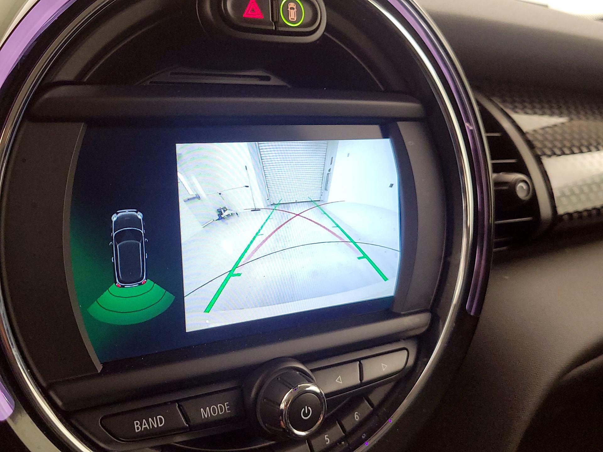 Thumbnail: 2021 MINI Cooper Hardtop - 14