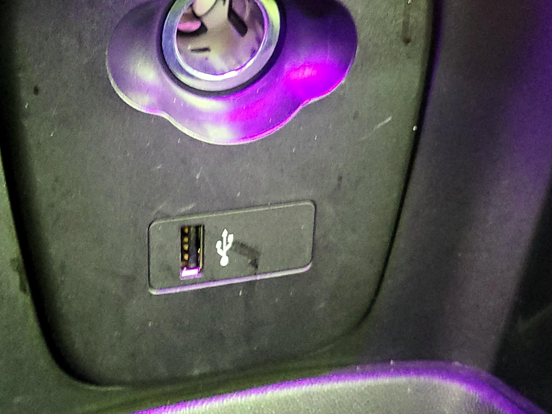 Thumbnail: 2021 MINI Cooper Hardtop - 18