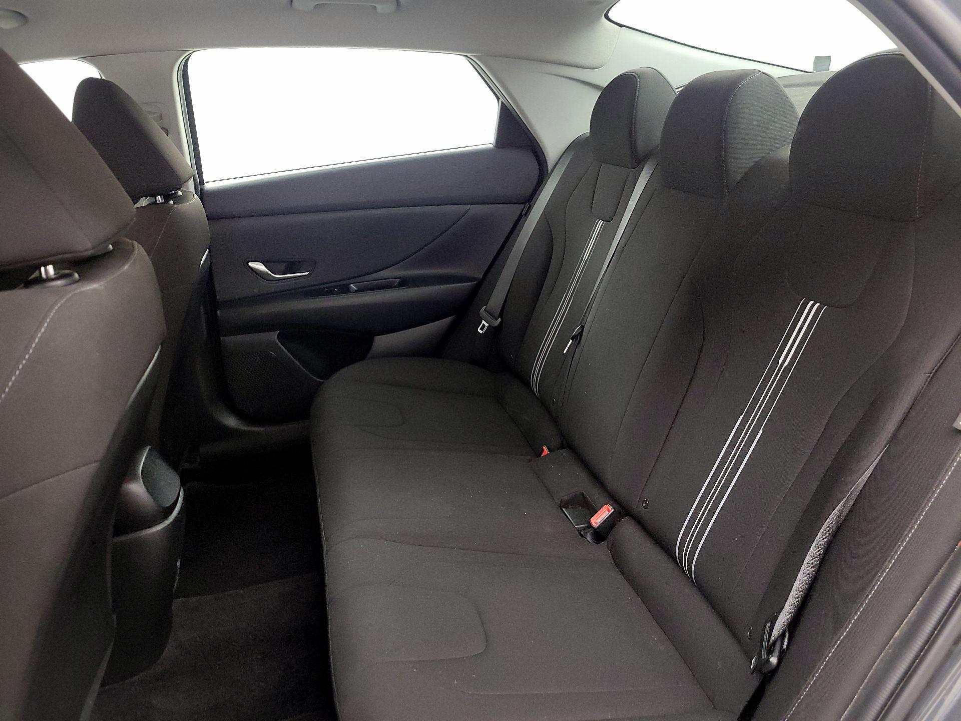 Thumbnail: 2024 Hyundai Elantra - 20