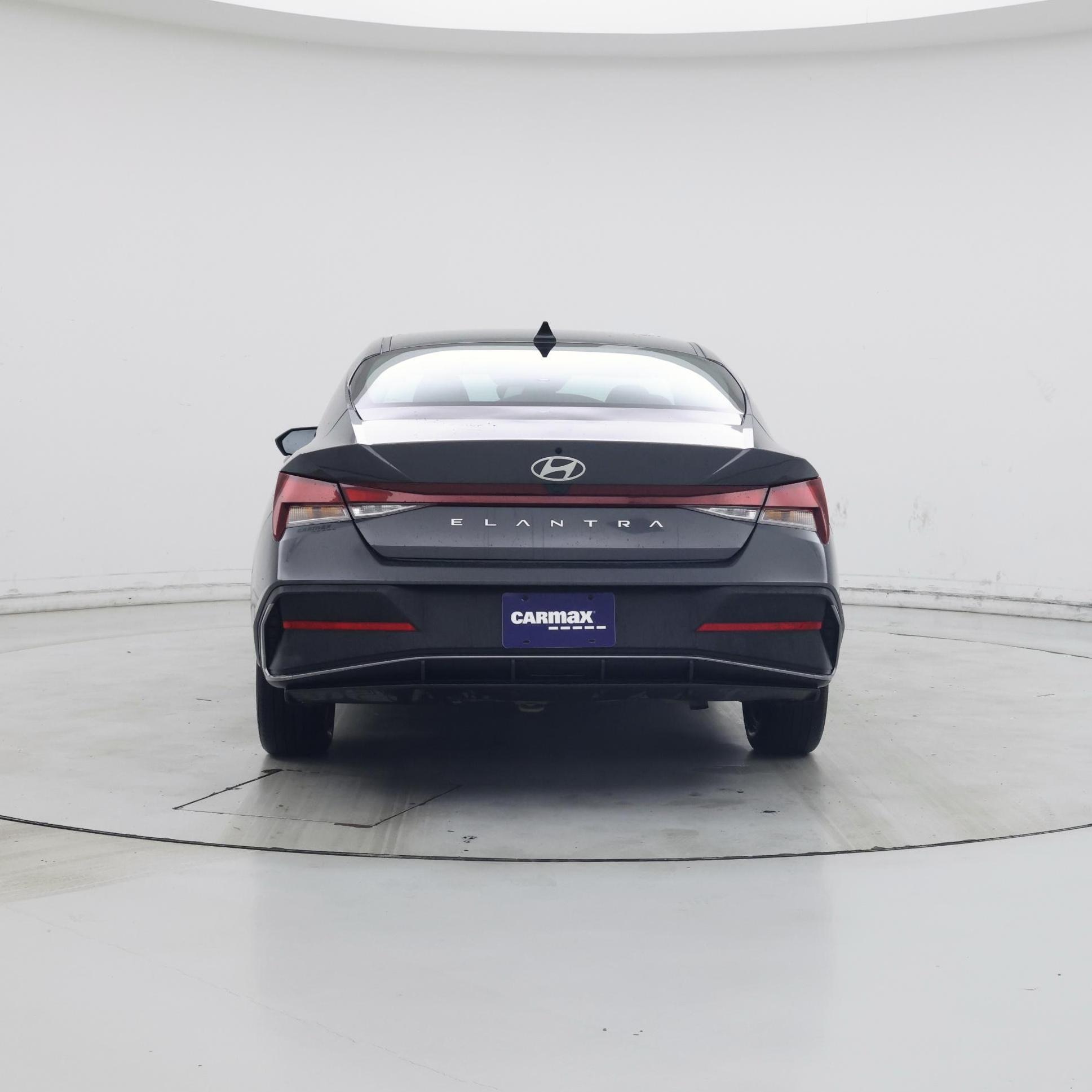 Thumbnail: 2024 Hyundai Elantra - 6