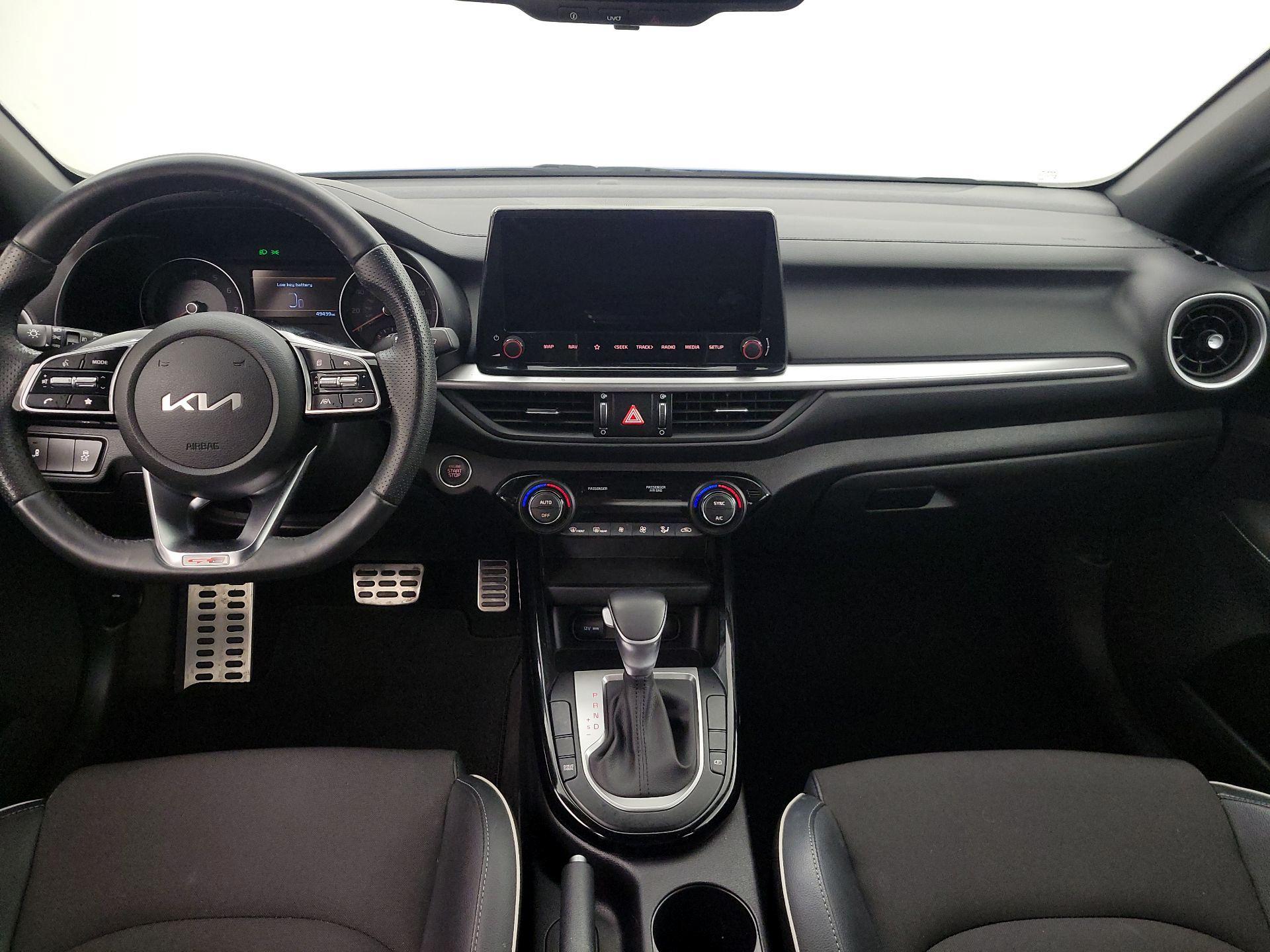 Thumbnail: 2022 Kia Forte - 9