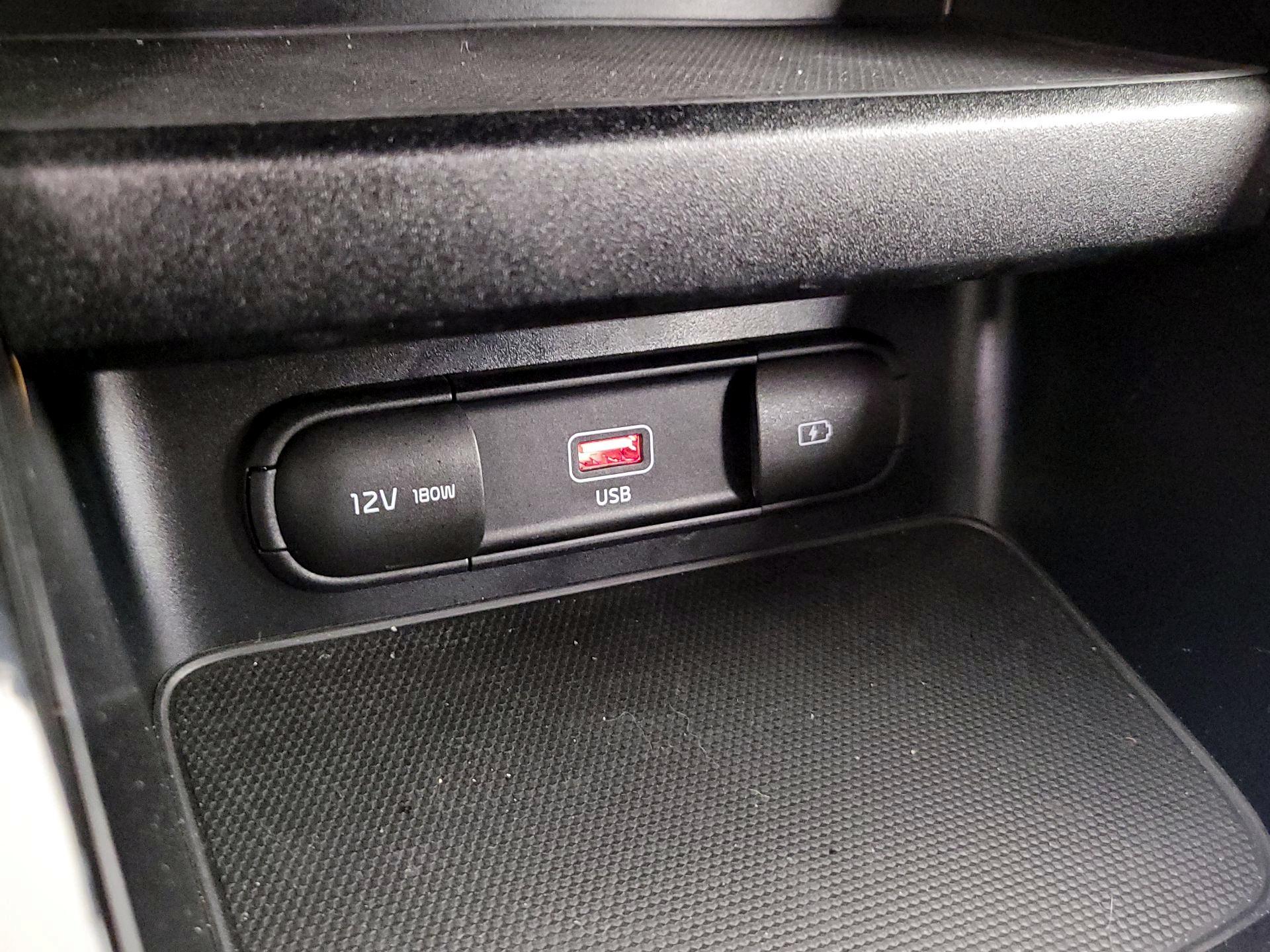 Thumbnail: 2022 Kia Forte - 19