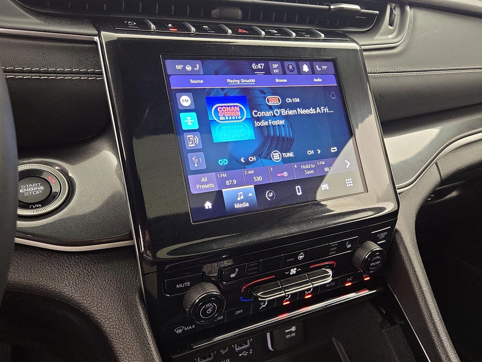 Thumbnail: 2022 Jeep Grand Cherokee - 15