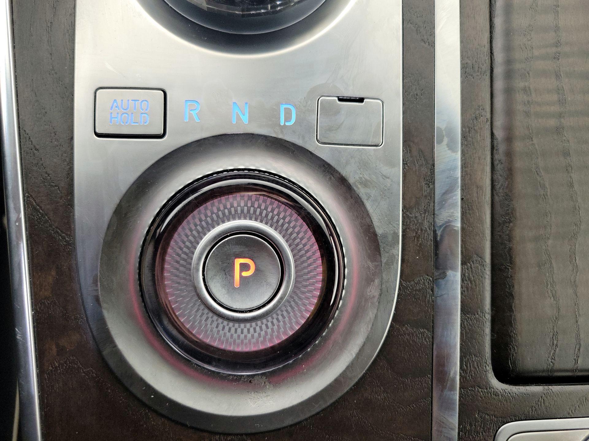 Thumbnail: 2024 Genesis GV80 - 18