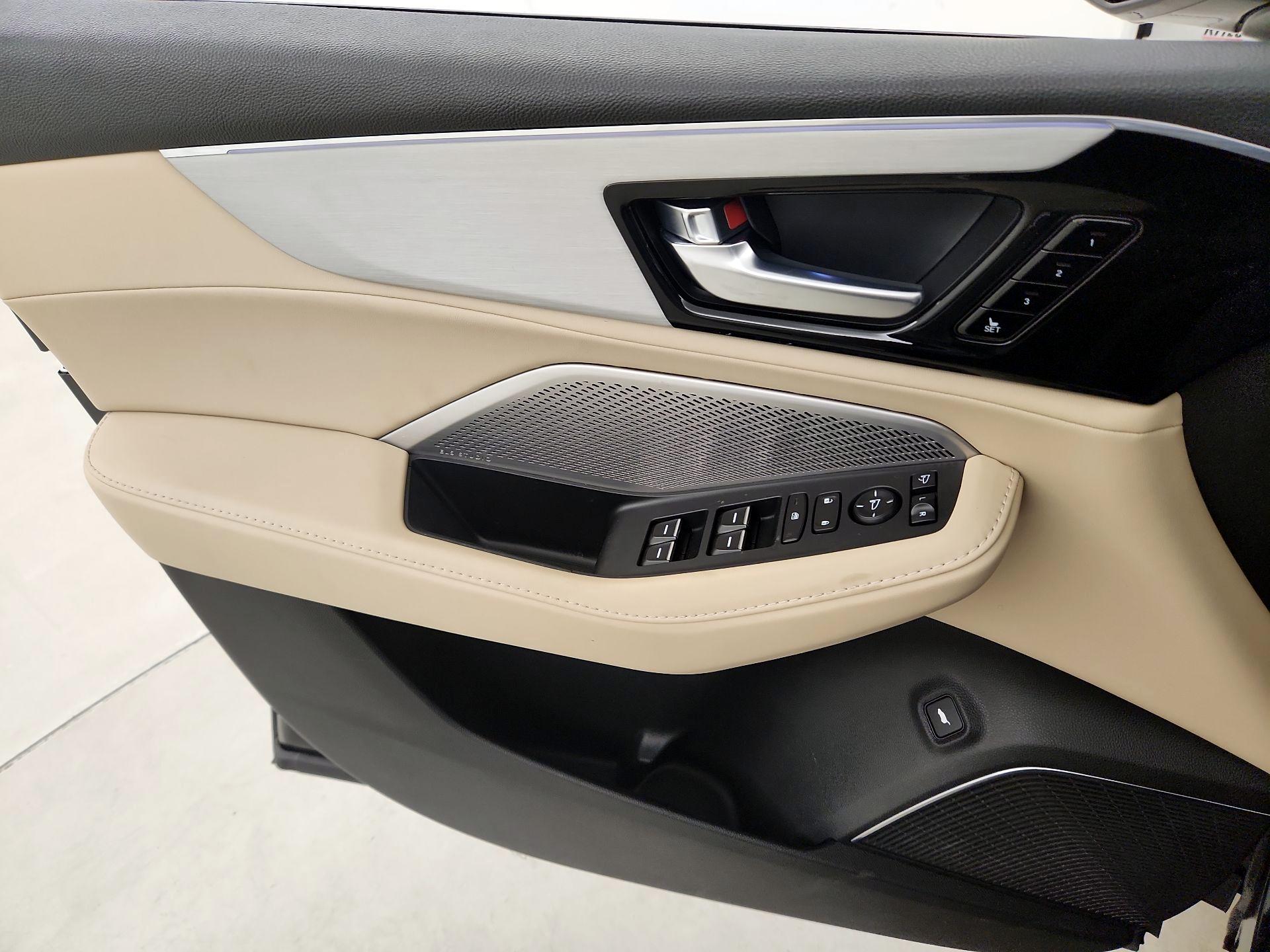 Thumbnail: 2022 Acura MDX - 12