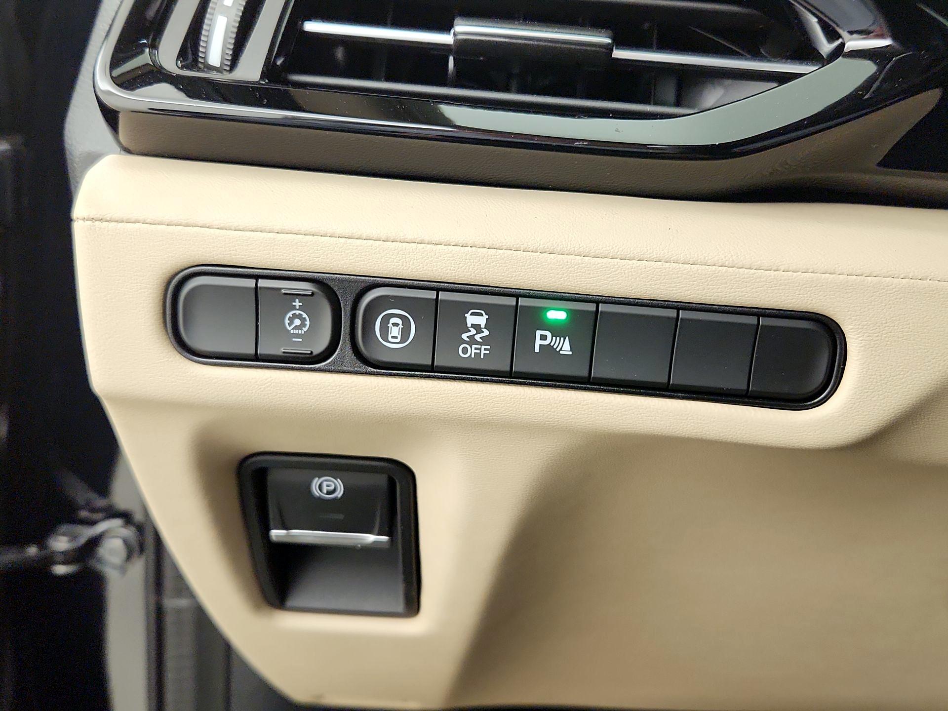 Thumbnail: 2022 Acura MDX - 13