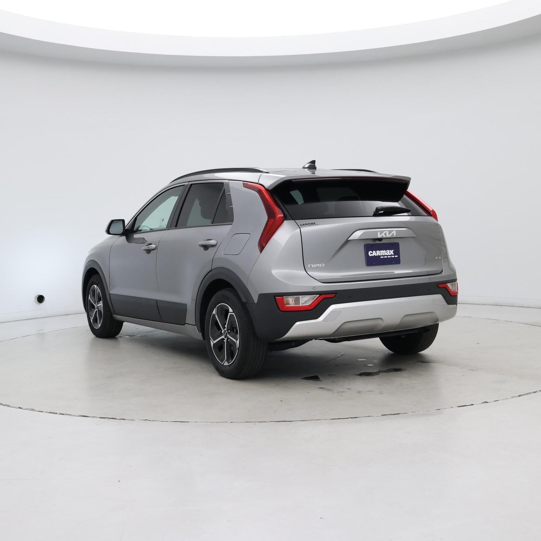 Thumbnail: 2023 Kia Niro - 2