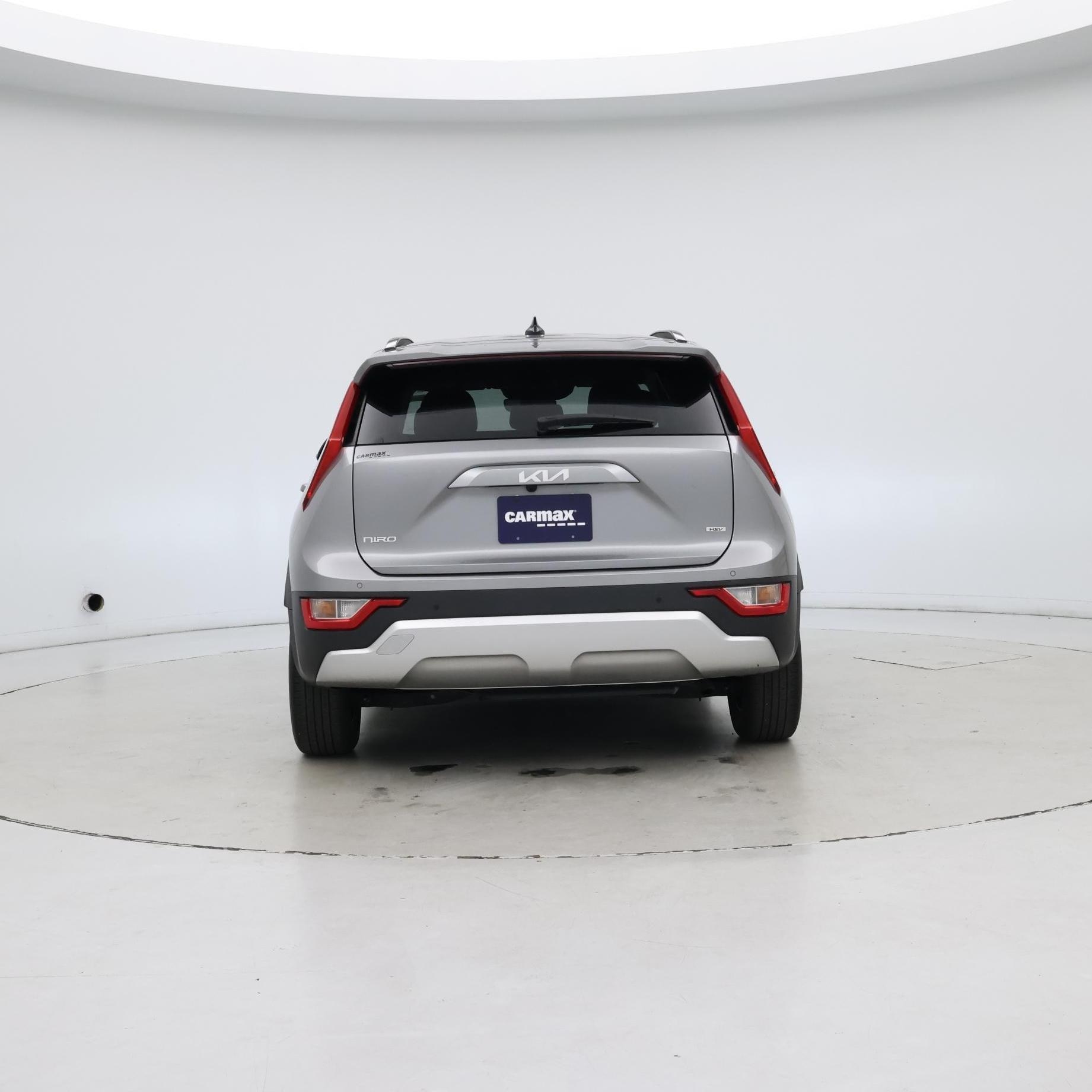 Thumbnail: 2023 Kia Niro - 6