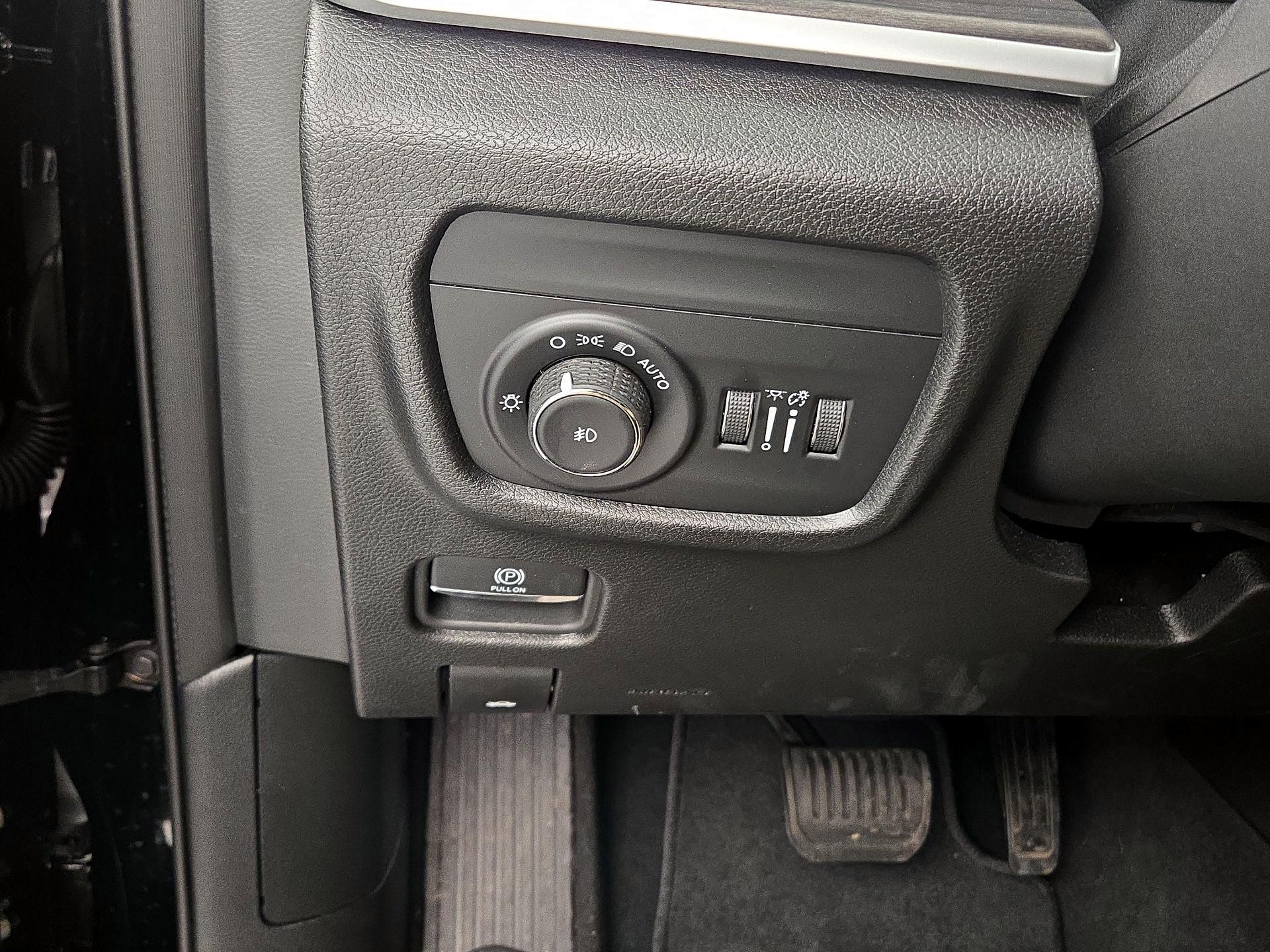 Thumbnail: 2023 Jeep Grand Cherokee - 13