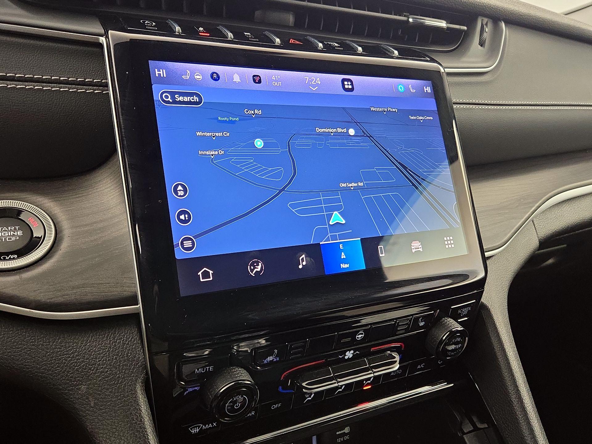 Thumbnail: 2023 Jeep Grand Cherokee - 14