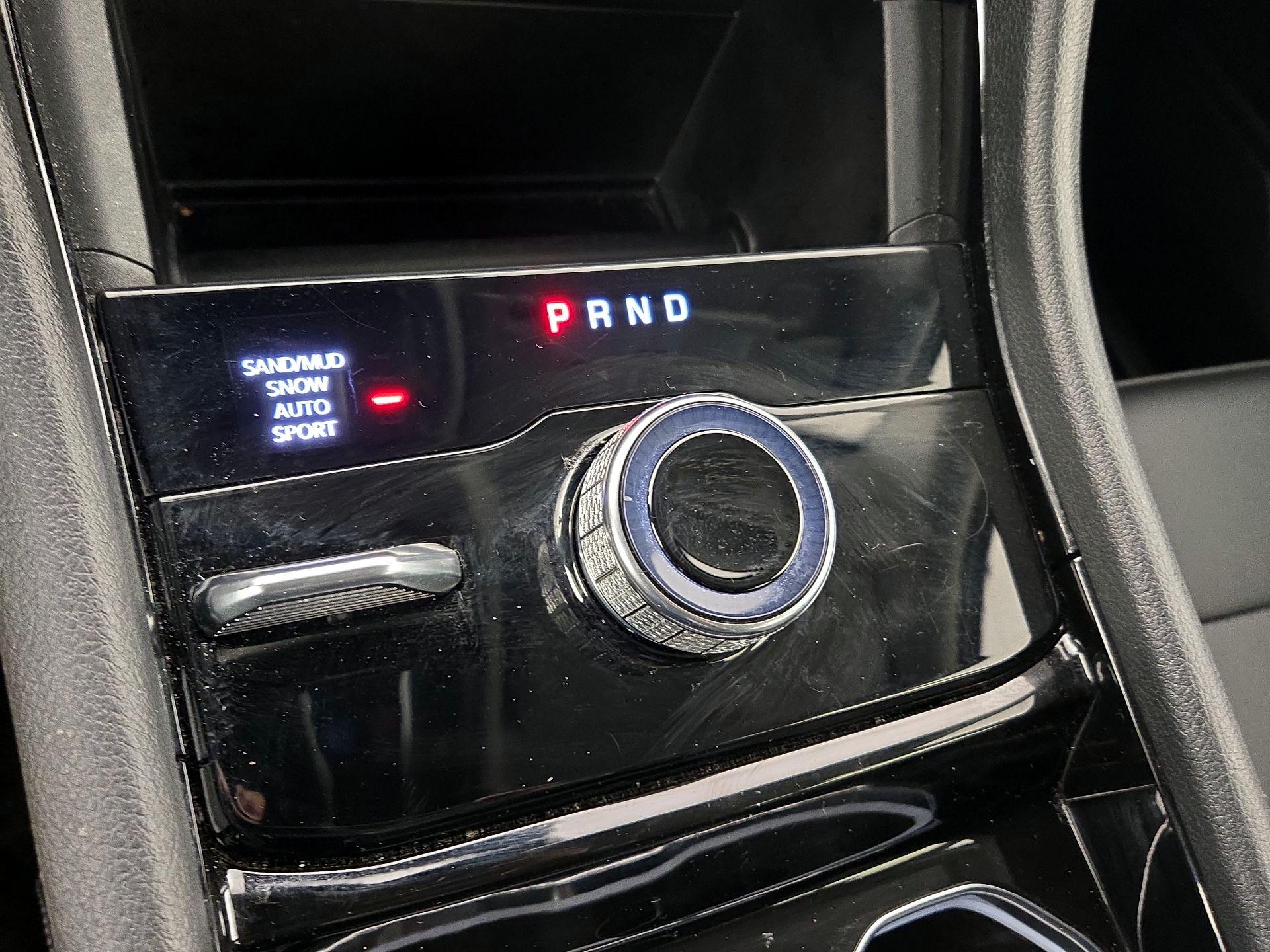 Thumbnail: 2023 Jeep Grand Cherokee - 17